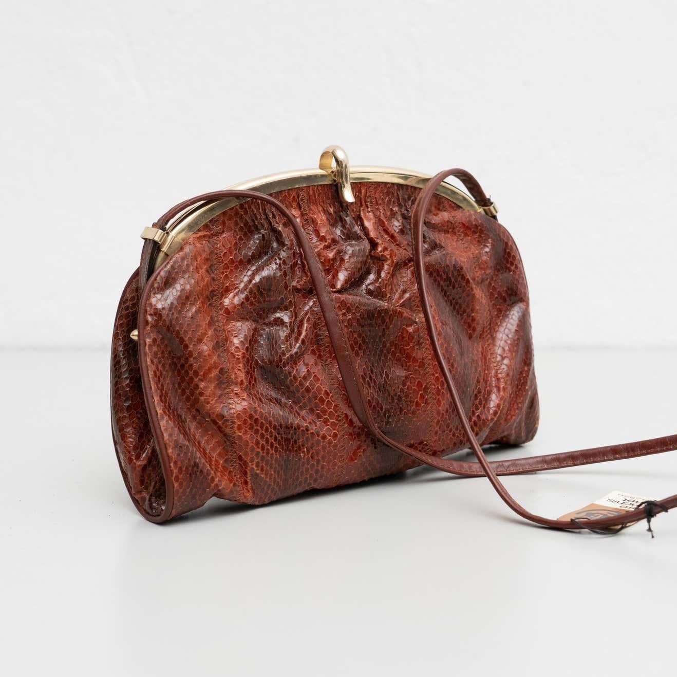 Vintage Snakeskin Purse, circa 1950 In Good Condition For Sale In Barcelona, Barcelona