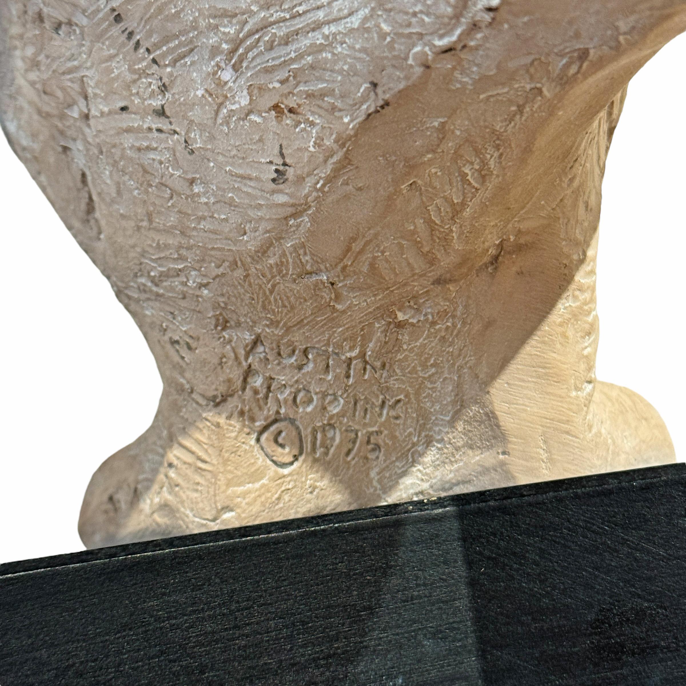 Scultura vintage di gufo delle nevi di Klara Sever in vendita 5
