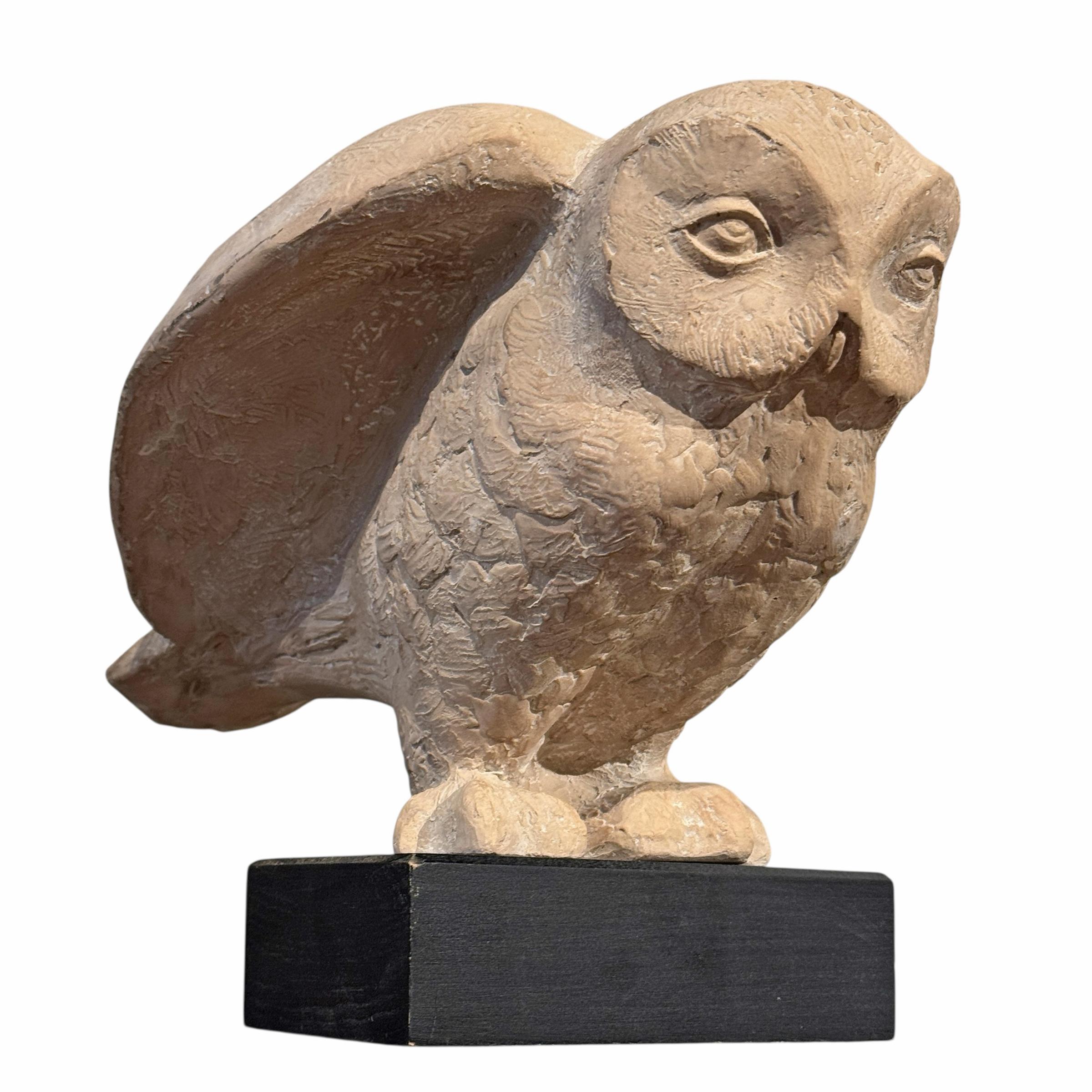 Moderno Scultura vintage di gufo delle nevi di Klara Sever in vendita