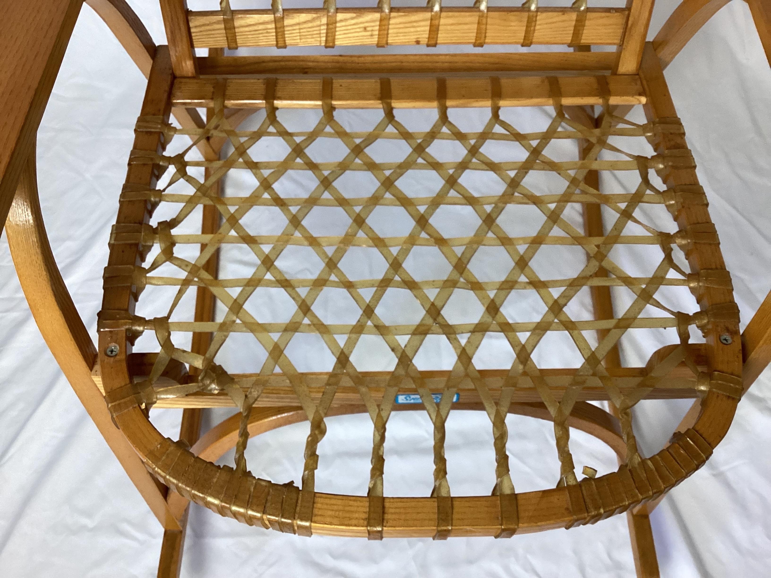Vintage Snowshoe Rocking Chair by SnoCraft, Norway Maine In Excellent Condition For Sale In Lambertville, NJ