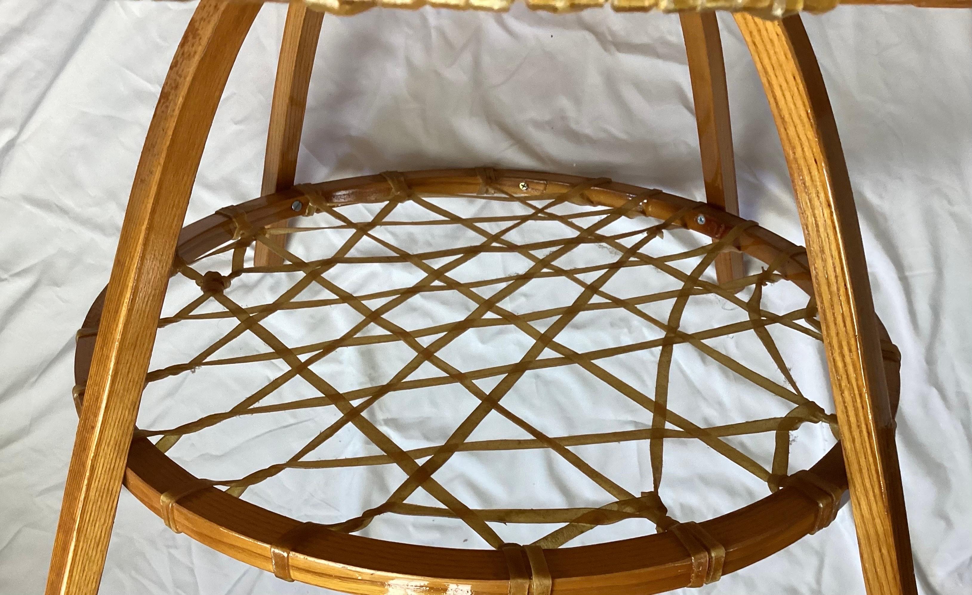 Vintage Snowshoe Round Coffee or Cocktail Table by SnoCraft, Norway Maine In Excellent Condition In Lambertville, NJ