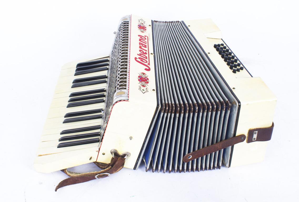 Vintage Soberano Piano Accordion with Case, 20th Century 1