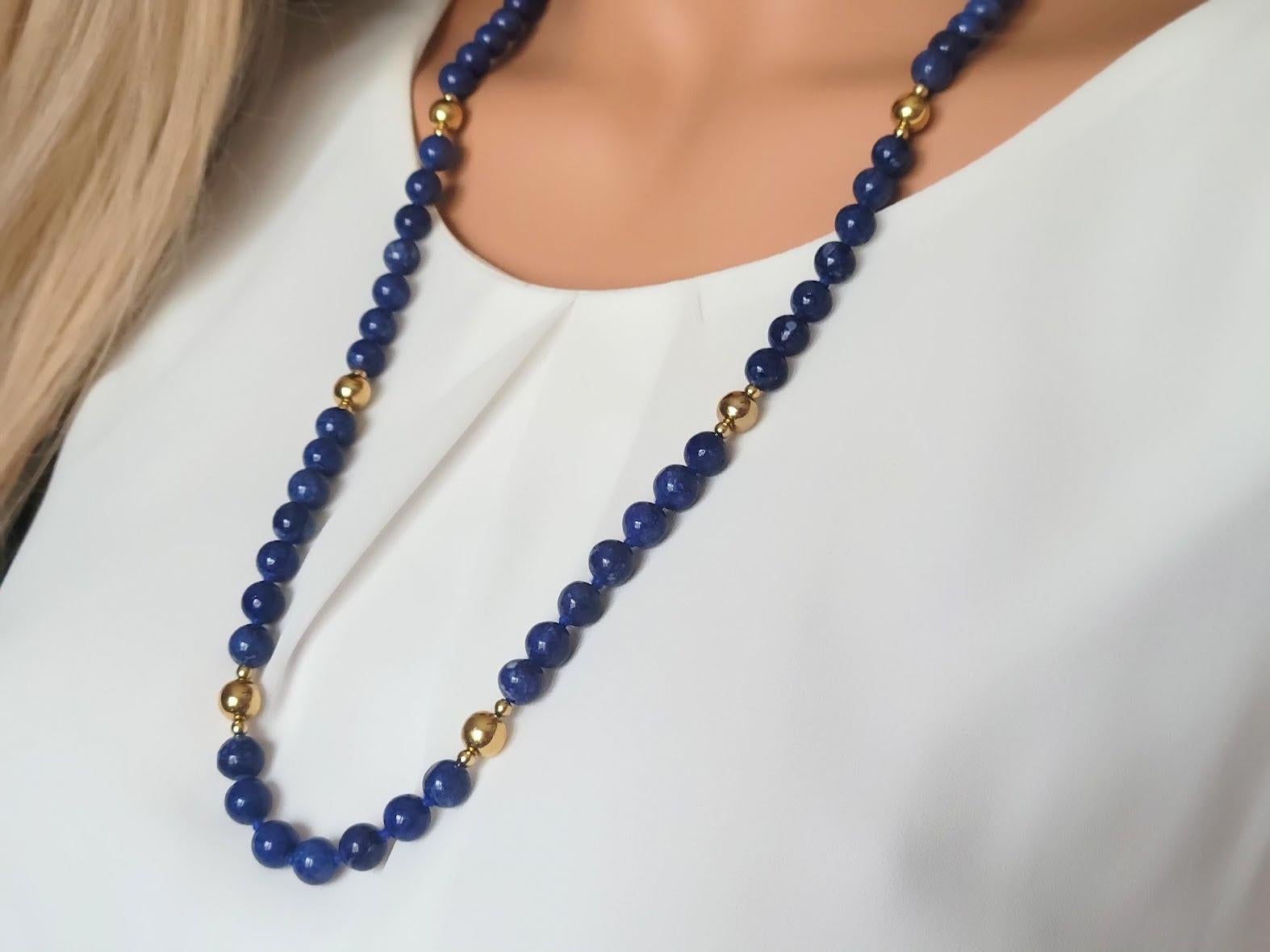 Vintage Sodalite Gold Necklace In Excellent Condition For Sale In Chesterland, OH