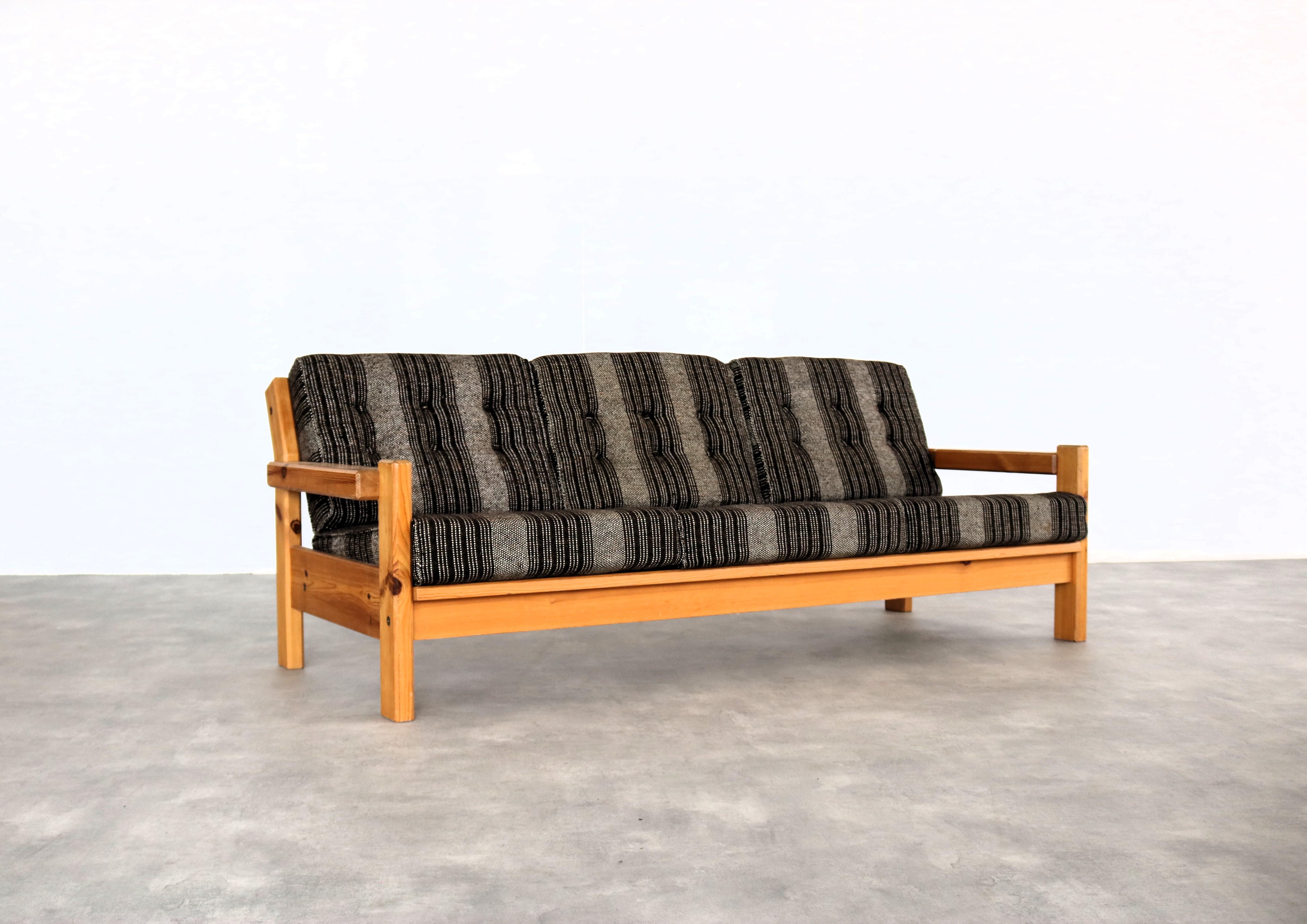 
vintage sofa | bank | 70's | Sweden

period | 60's
design | unknown | Sweden
condition | good | light signs of use
size | 72 x 195 x 85 (hxwxd) seat height 38 cm;

details | pine; textile; matching armchairs available;

article number | 2195