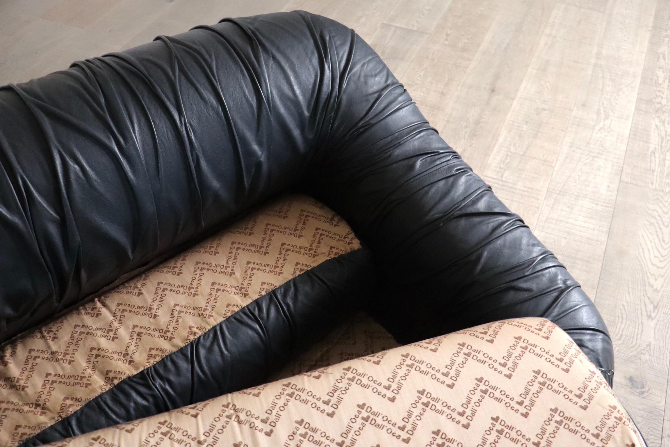 Vintage Sofa By De Pas D’Urbino & Lomazzi In Black Leather For Dall’Oca, 1970s For Sale 10