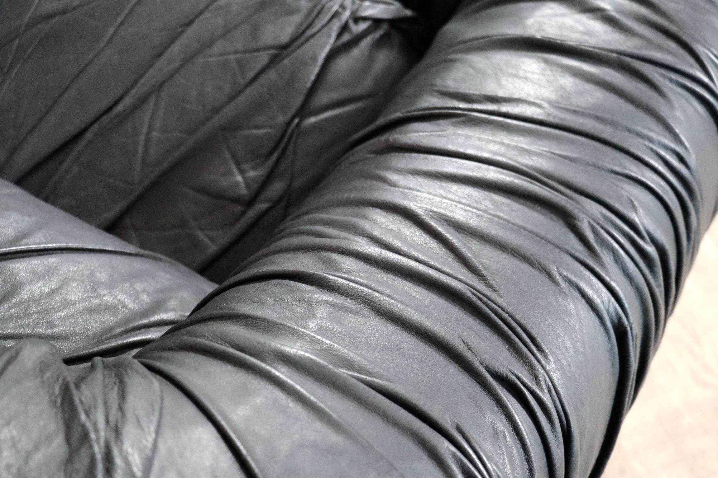 Vintage Sofa By De Pas D’Urbino & Lomazzi In Black Leather For Dall’Oca, 1970s For Sale 1