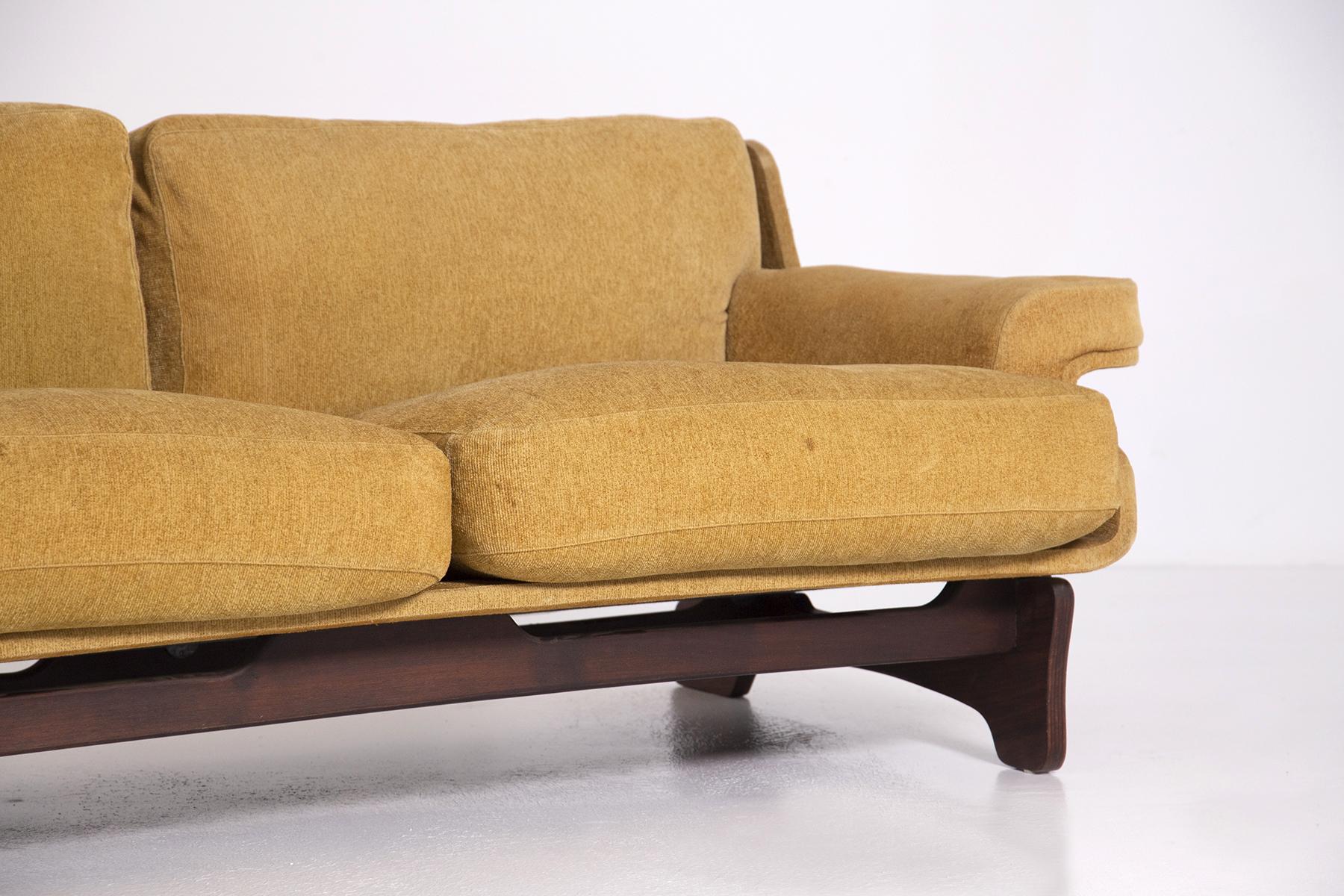 Italian Vintage Sofa by G. Rossi di Albizzate, 