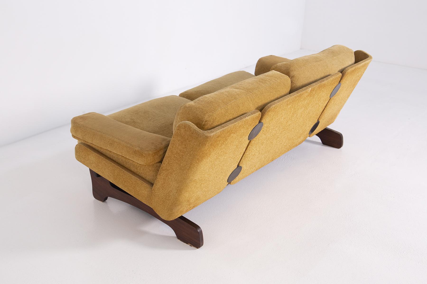 Mid-20th Century Vintage Sofa by G. Rossi di Albizzate,