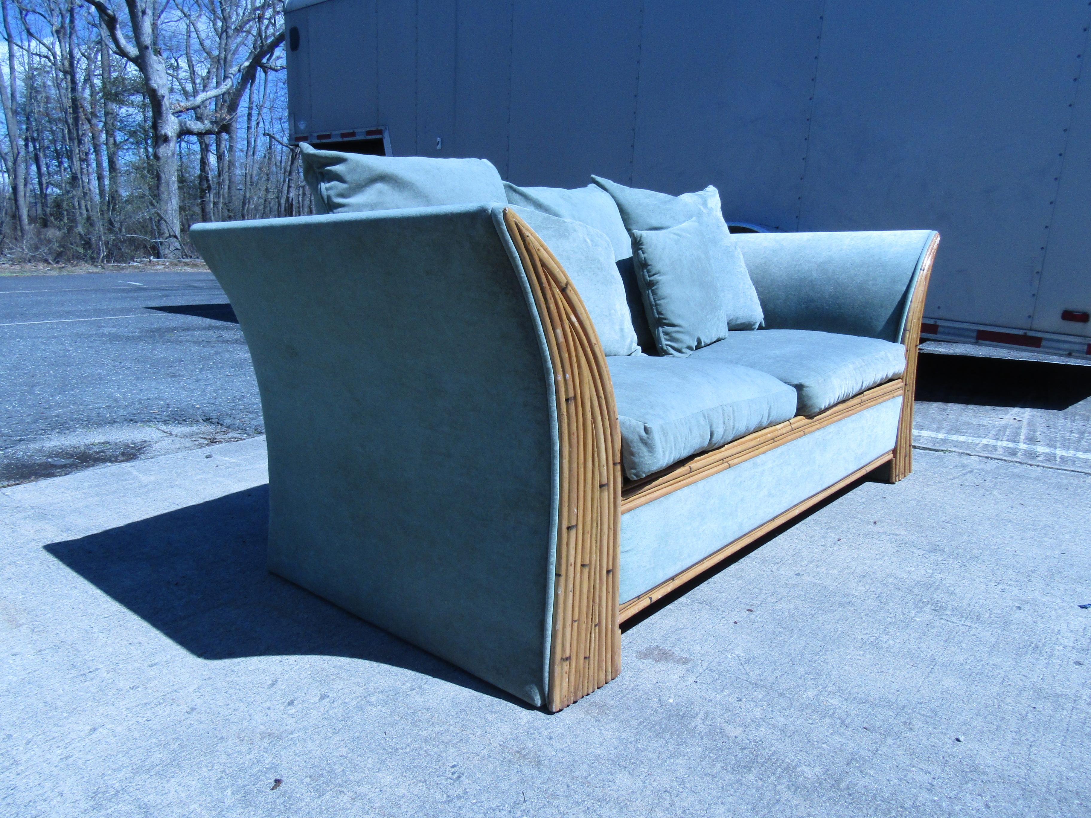 Mid-Century Modern Vintage Sofa in the Style of Adrian Pearsall