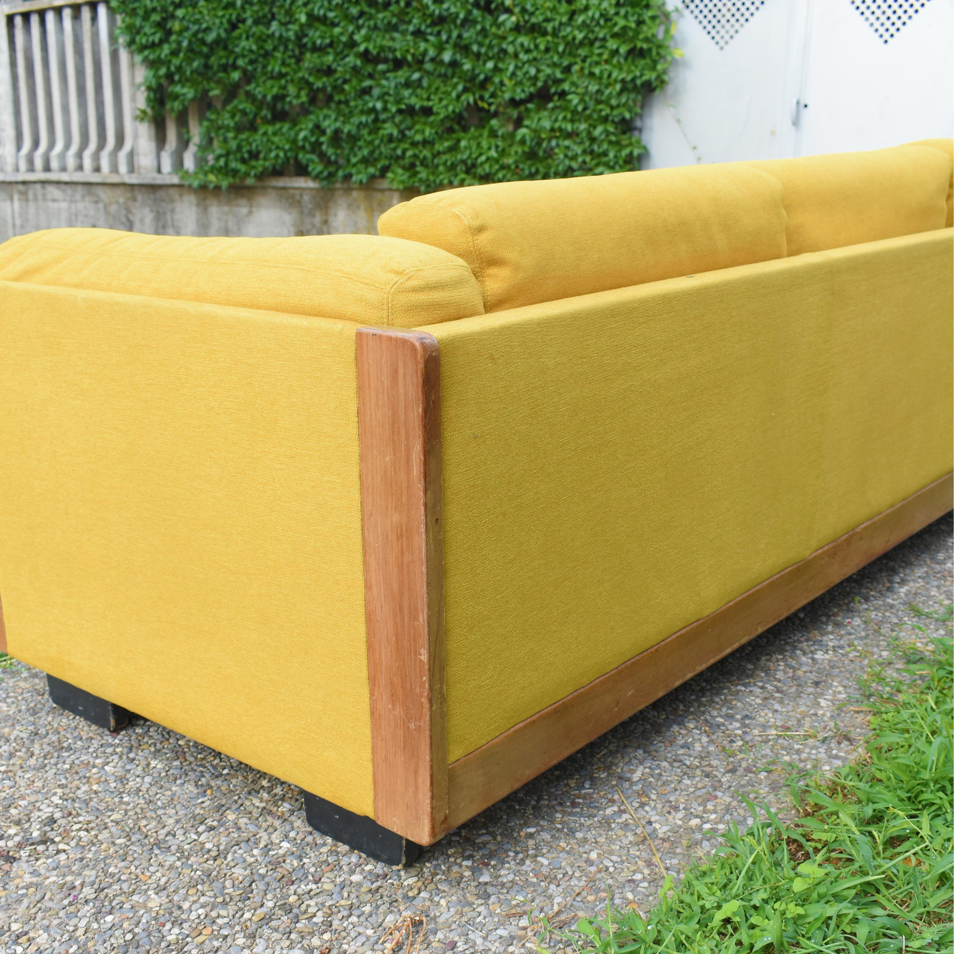 Italian Vintage Sofa Model 920 from the 1960s, Design by Afra &Tobia Scarpa