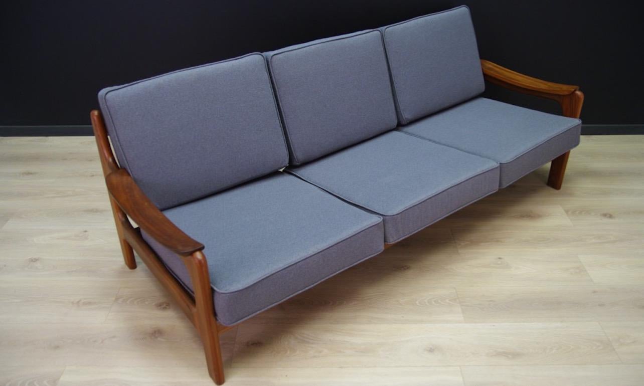 sofa retro vintage