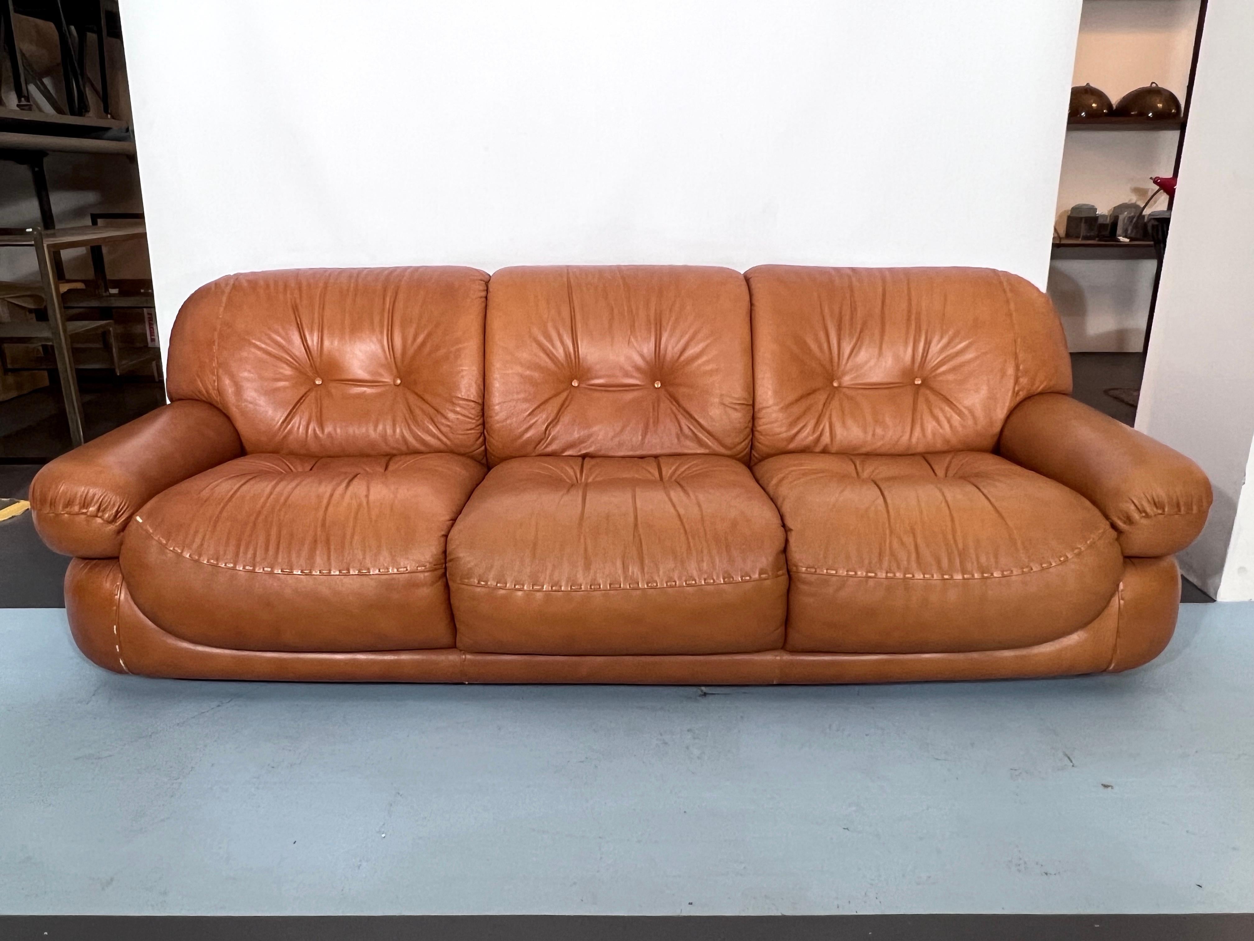 Italian Vintage Sofa Set in Cognac Leather by Sapporo for Mobil Girgi, Italy, 1970s For Sale