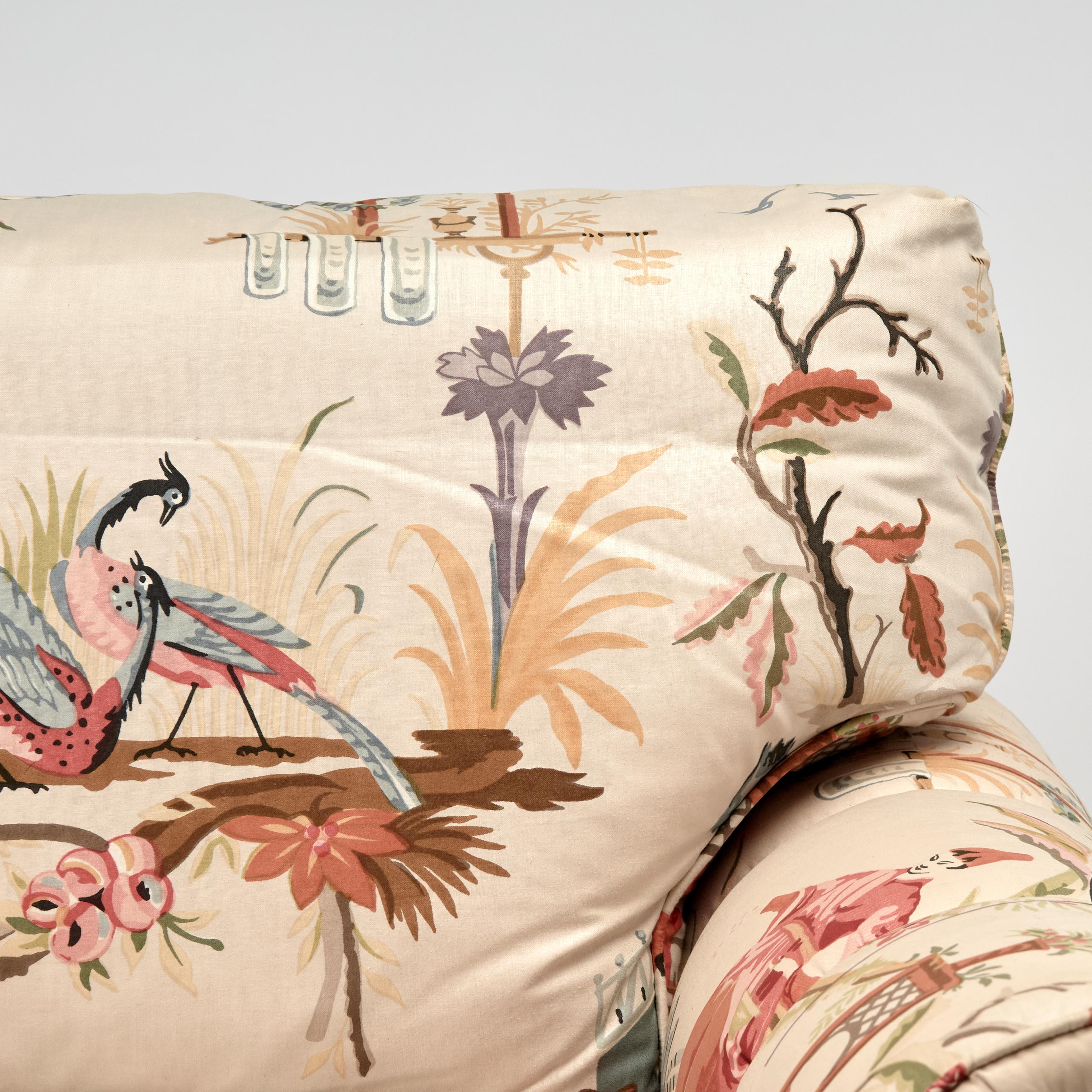 Vintage Sofa with Chinoiserie Upholstery by Baker en Bueno estado para la venta en Palm Beach, FL