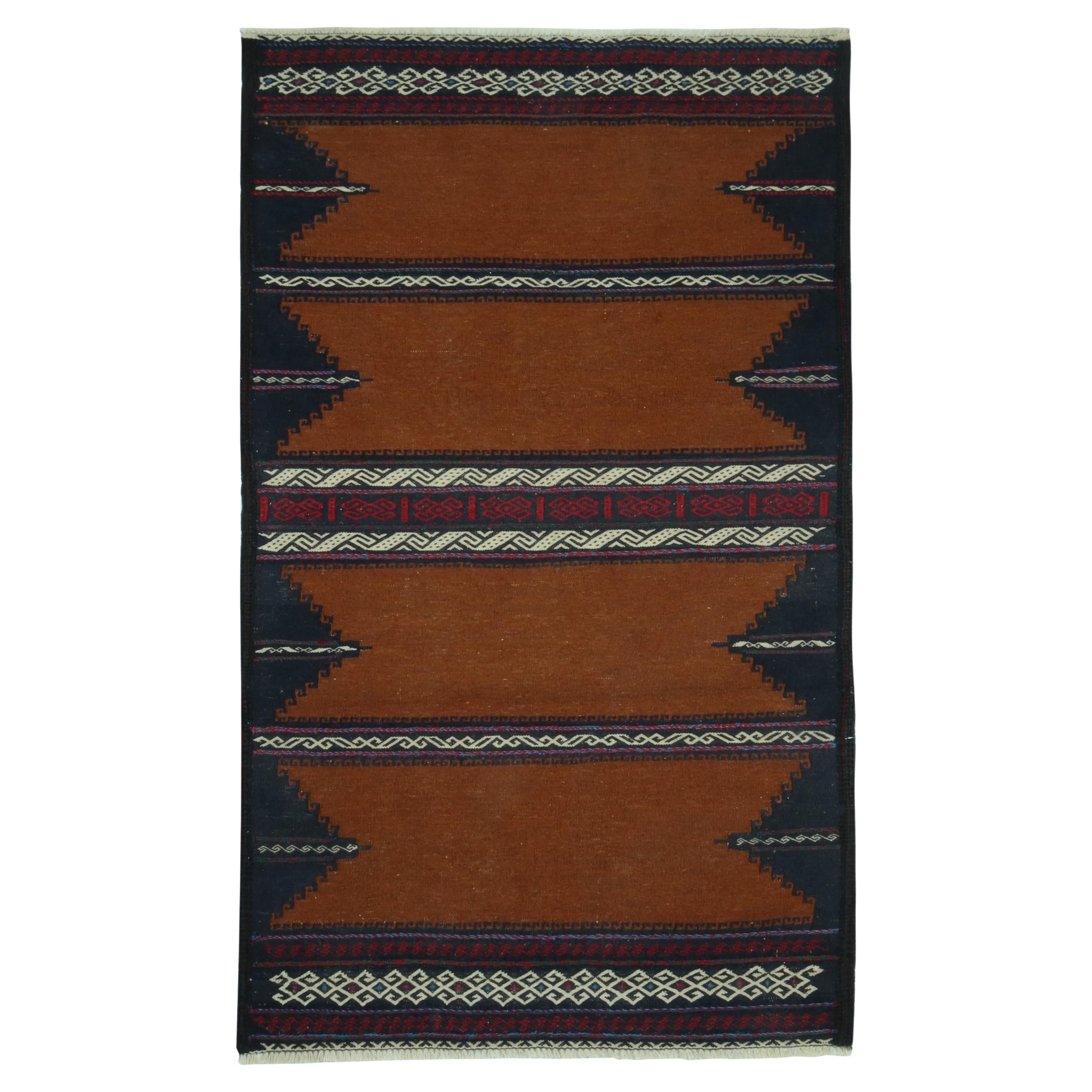 Sofreh Persischer Kelim in Braun mit geometrischen Mustern, von Teppich & Kilim