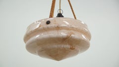 Lampe suspendue Art Déco vintage en verre marbré rose doux