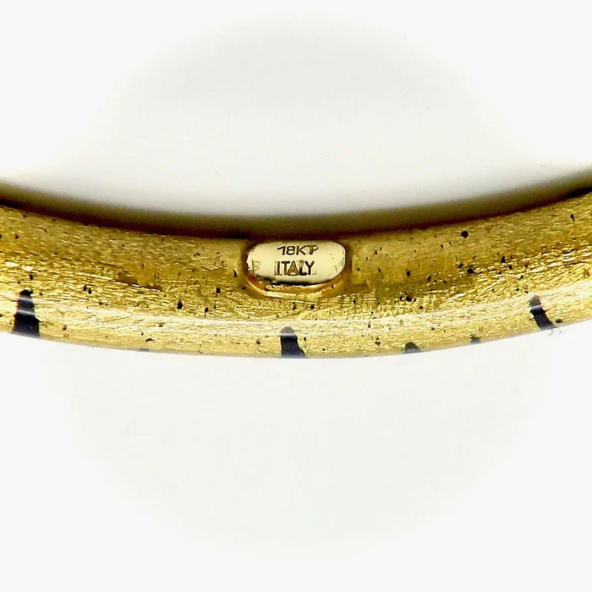 Soho 18K Gold Enamel Tiger Stripe Bangle Bracelet, circa 2010 In Good Condition For Sale In Venice, CA