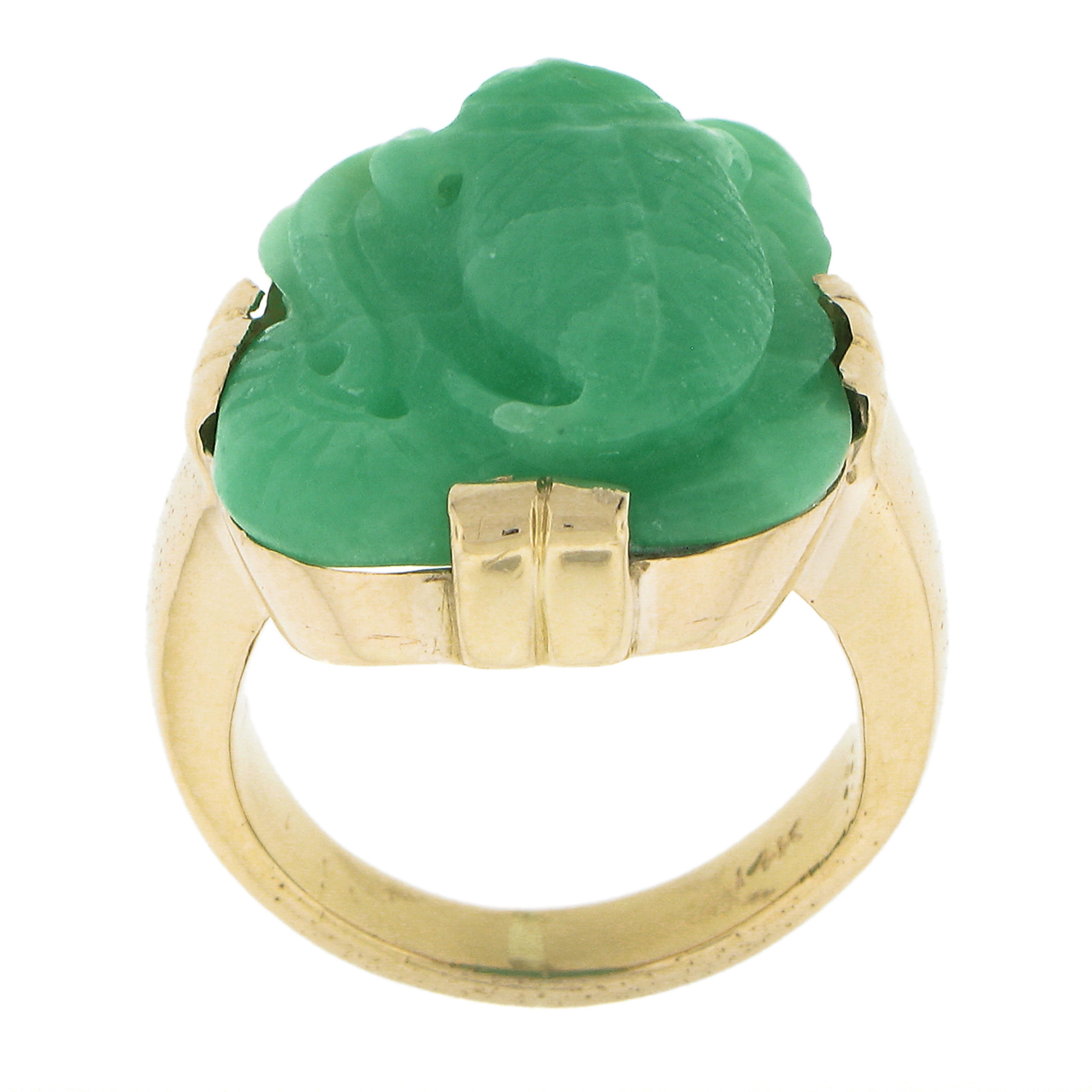 Vintage Solid 14k Yellow Gold Carved Jade Lizard / Salamander Cocktail Ring For Sale 4