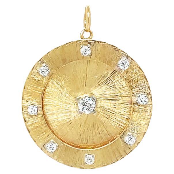 Pendentif breloque vintage en or jaune 14 carats massif avec diamants en vente