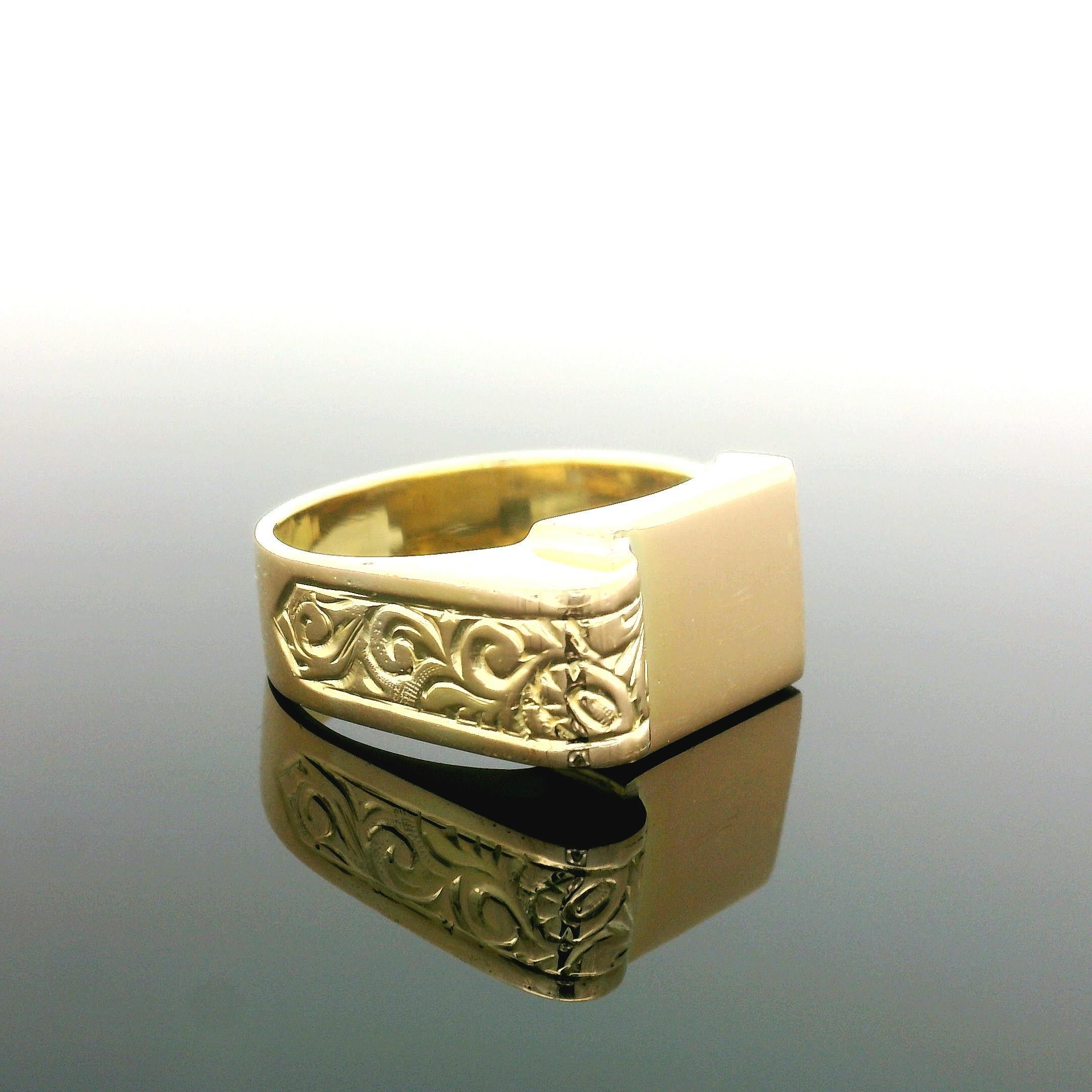 Vintage Solid 14k Yellow Gold Rectangular Polishe… - image 2