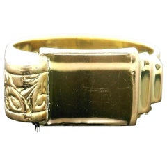Vintage Solid 14K Yellow Gold Rectangular Polished Signet w/ Scroll Work Ring