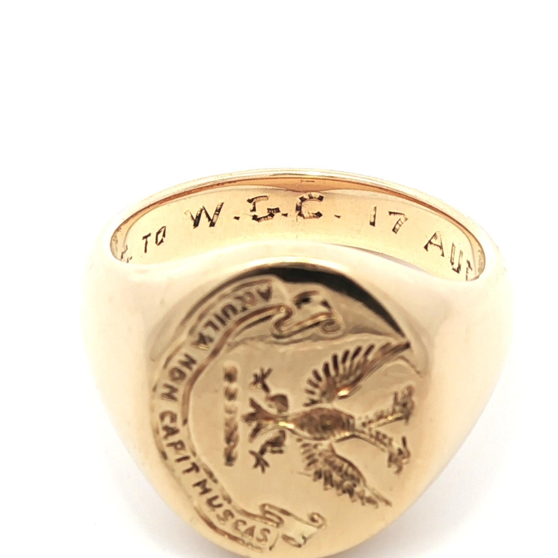 Anello con sigillo d'epoca in oro giallo massiccio 14 carati 