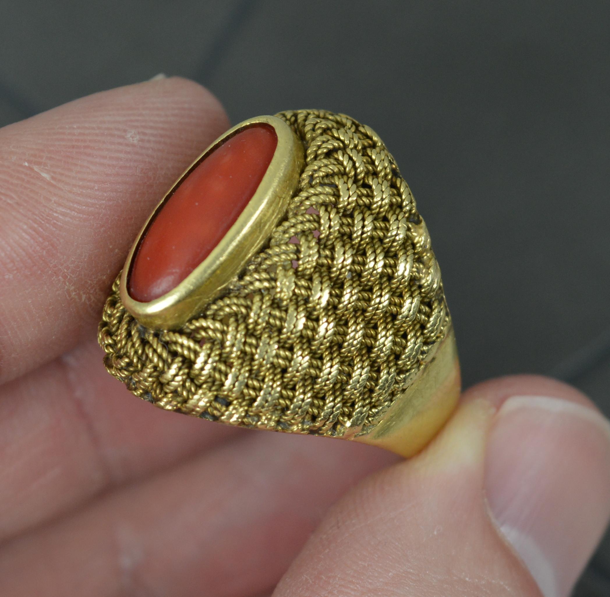 Women's Vintage Solid 18 Carat Gold and Coral Solitaire Statement Ring For Sale