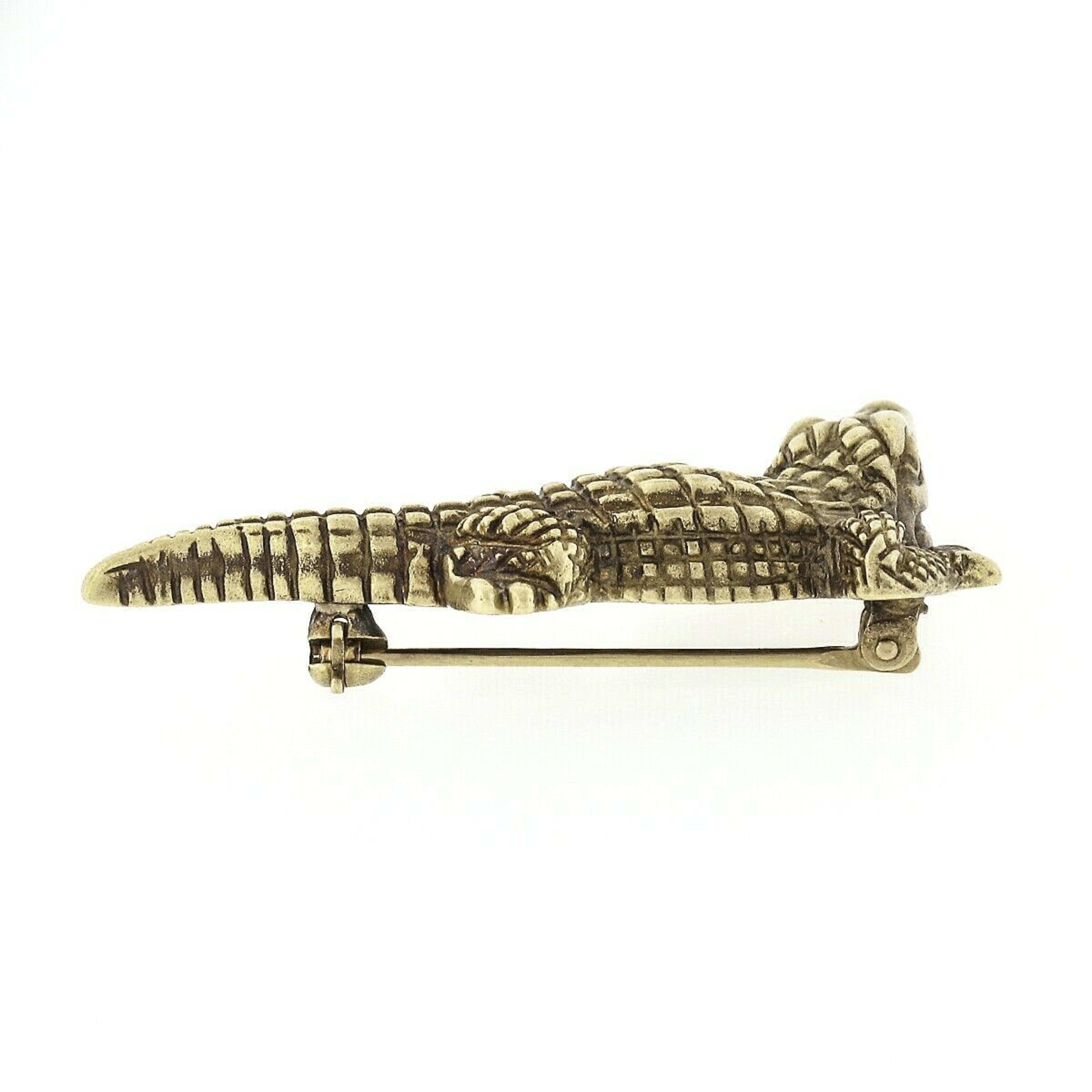 Women's or Men's Vintage Solid 18k Green Gold 1988 Kieselstein Cord Detailed Alligator Brooch Pin