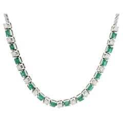Vintage Solid 18k White Gold Emerald & Diamond Fancy Line Necklace