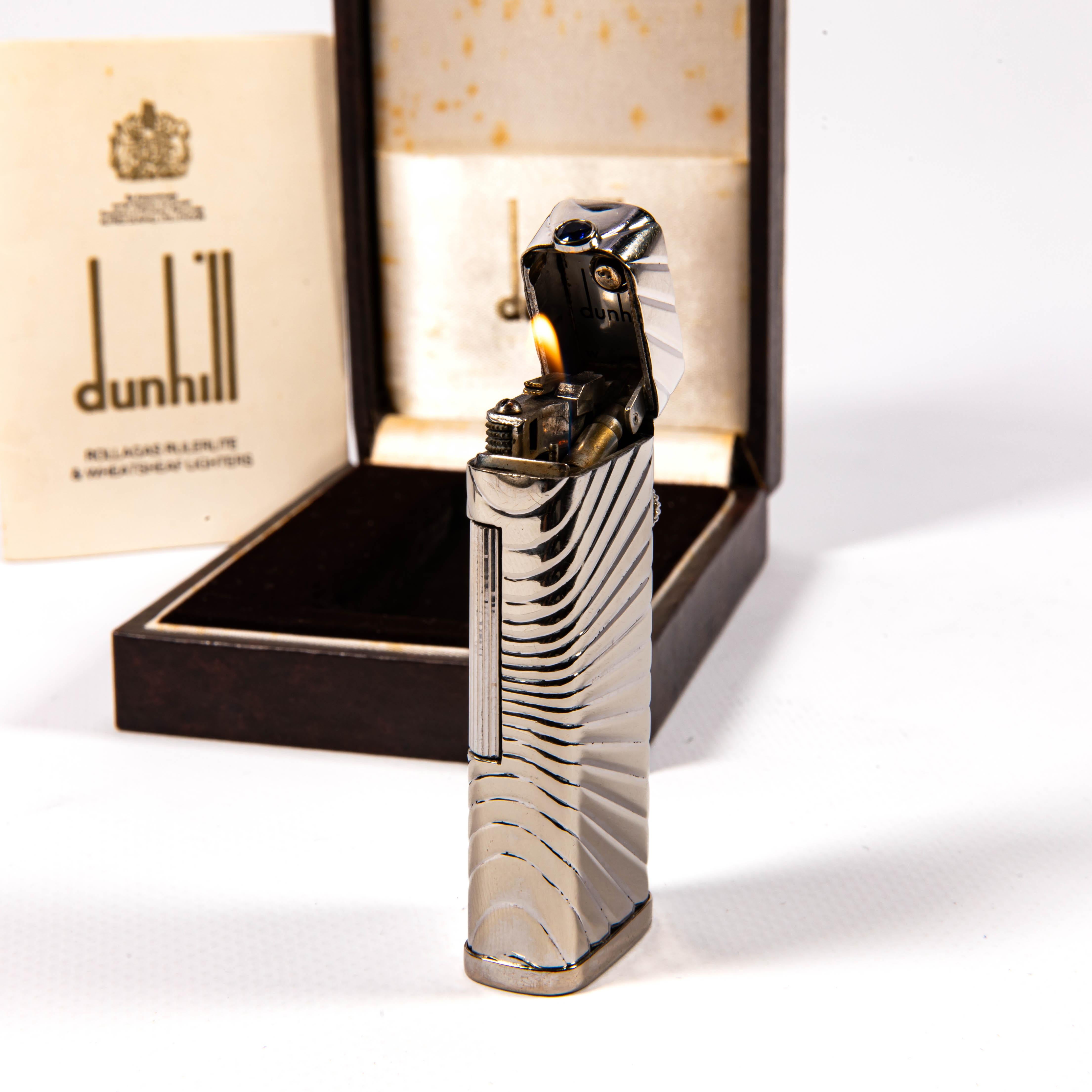 Vintage Solid 18k White Gold Jacket DUNHILL Rollagas Lighter With Saphire 1970s in vendita 3