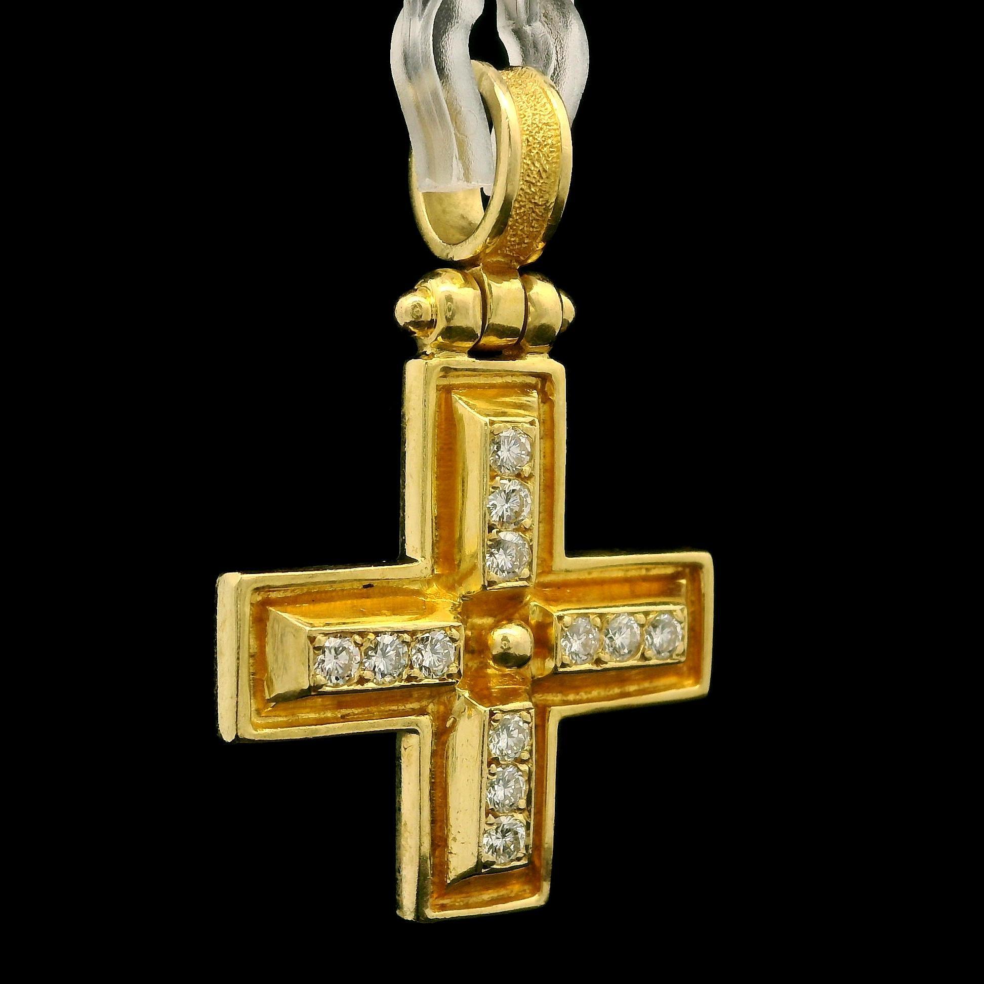 Vintage Solid 18k Gelbgold hohe Qualität 0,60ctw Runde Diamant Kreuz Anhänger im Angebot 1