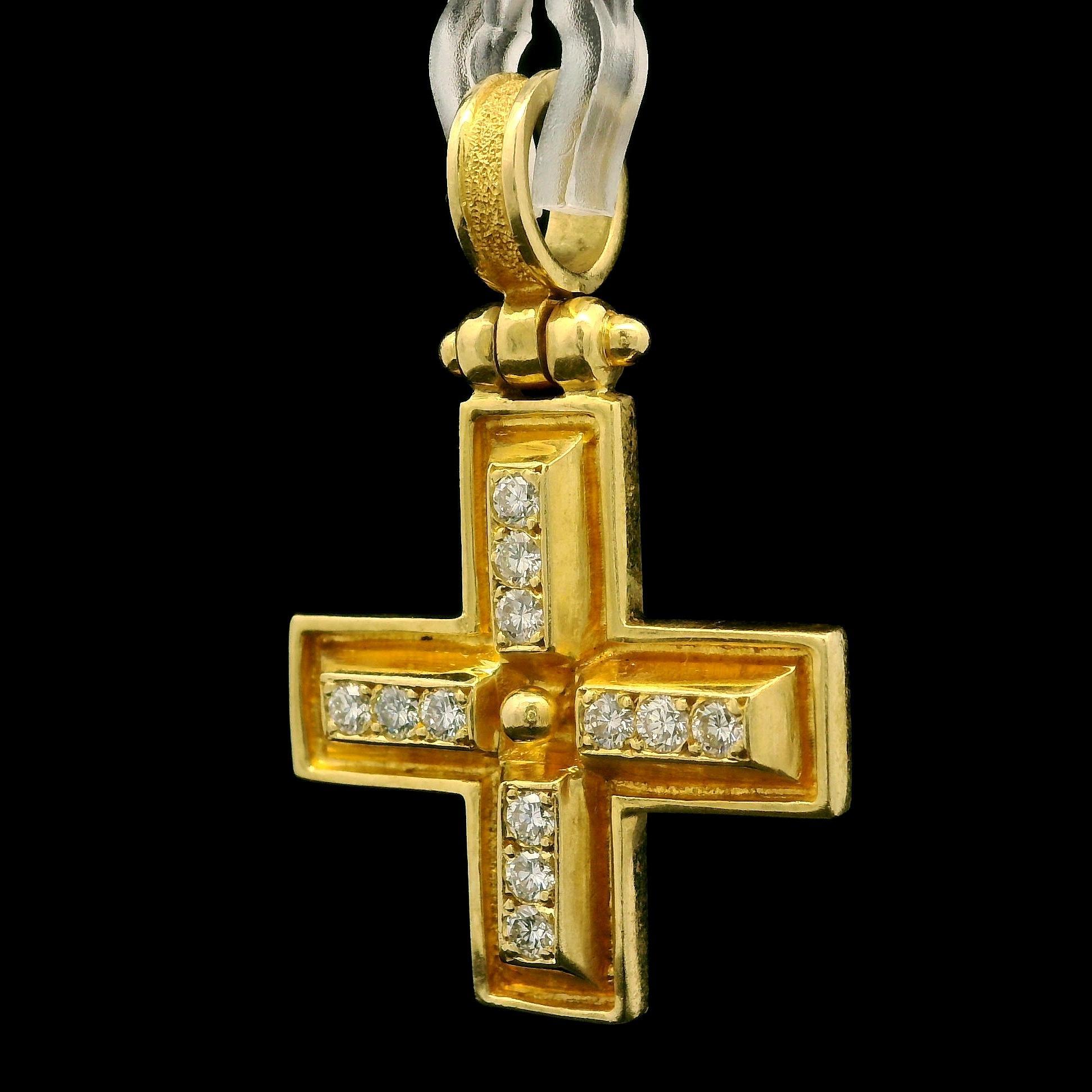 Vintage Solid 18k Gelbgold hohe Qualität 0,60ctw Runde Diamant Kreuz Anhänger im Angebot 2