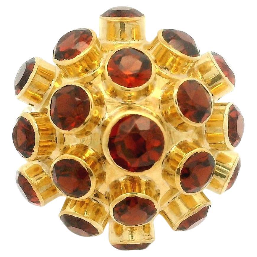 Vintage Solid 18k Yellow Gold Round Bezel Garnet Sputnik Domed Cocktail Ring