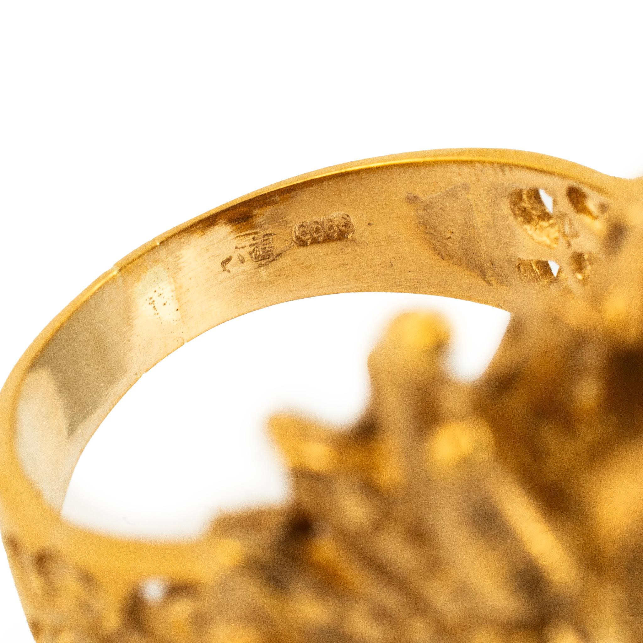 Women's or Men's Vintage Solid 24K Gold 9999 Diamond Eyes Carved Dragon Head Cocktail Ring For Sale