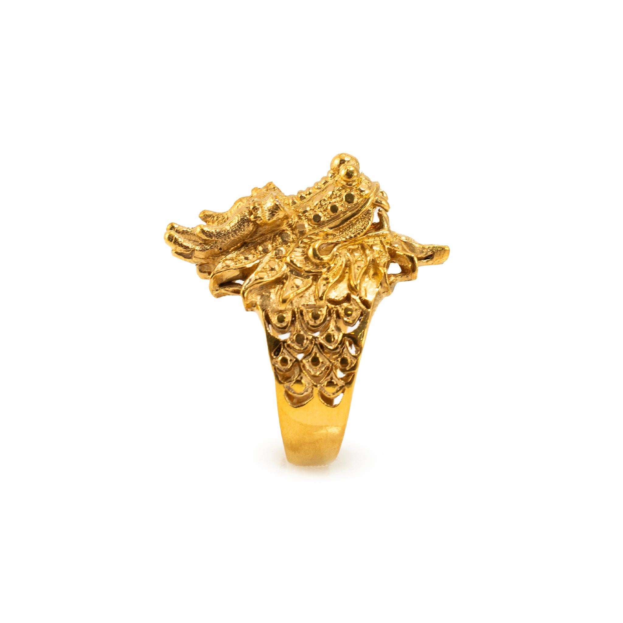 Vintage Solid 24K Gold 9999 Diamond Eyes Carved Dragon Head Cocktail Ring For Sale 2