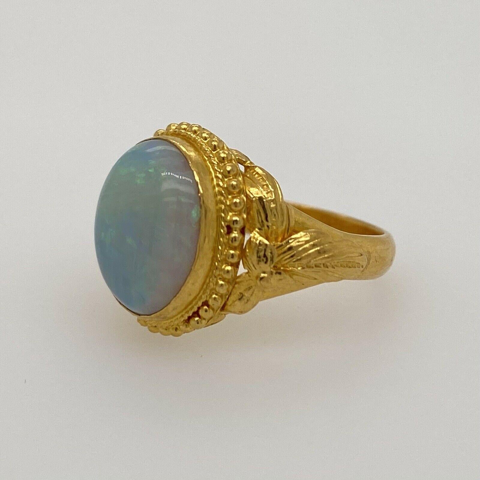 Women's or Men's Vintage Solid 24 Karat Yellow Gold and Opal Ring 5.9g