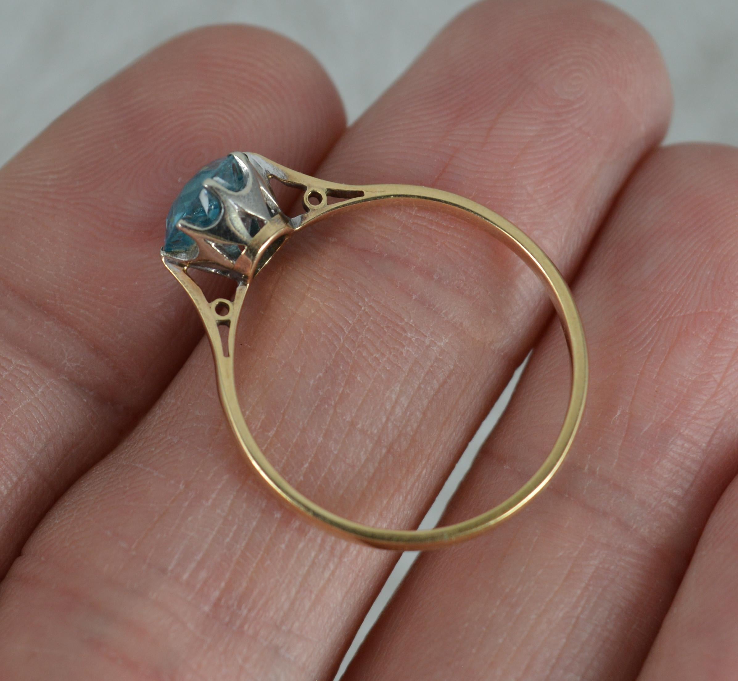 Vintage Solid 9 Carat Gold and Blue Zircon Solitaire Ring 2