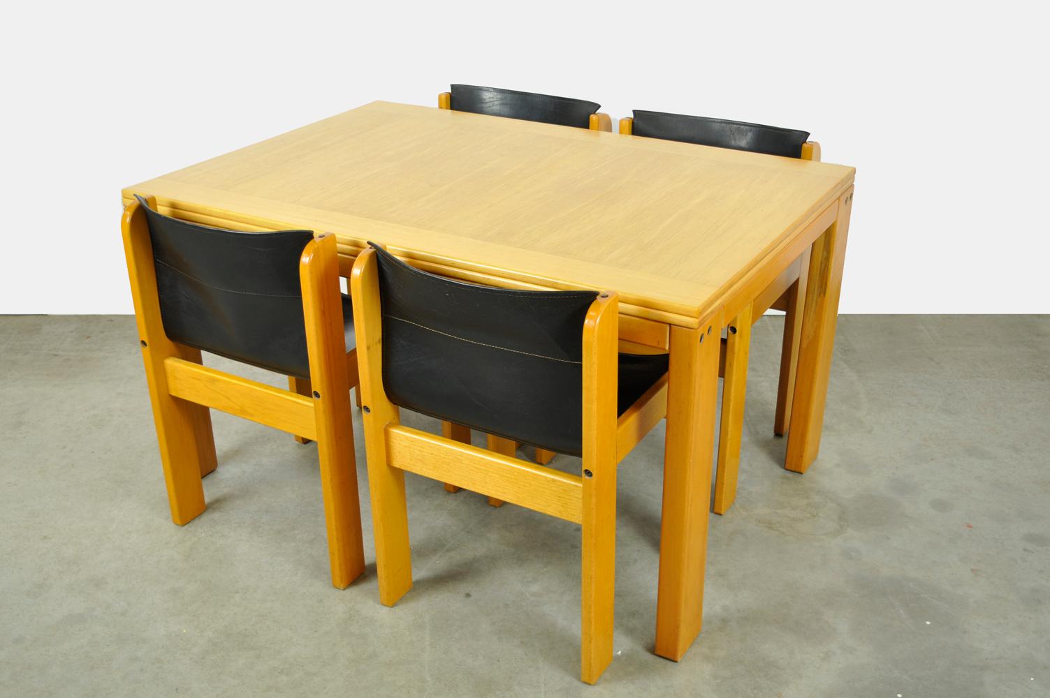 Vintage solid beech extendable dining table by Ibisco Sedie, Italian 1970s For Sale 3