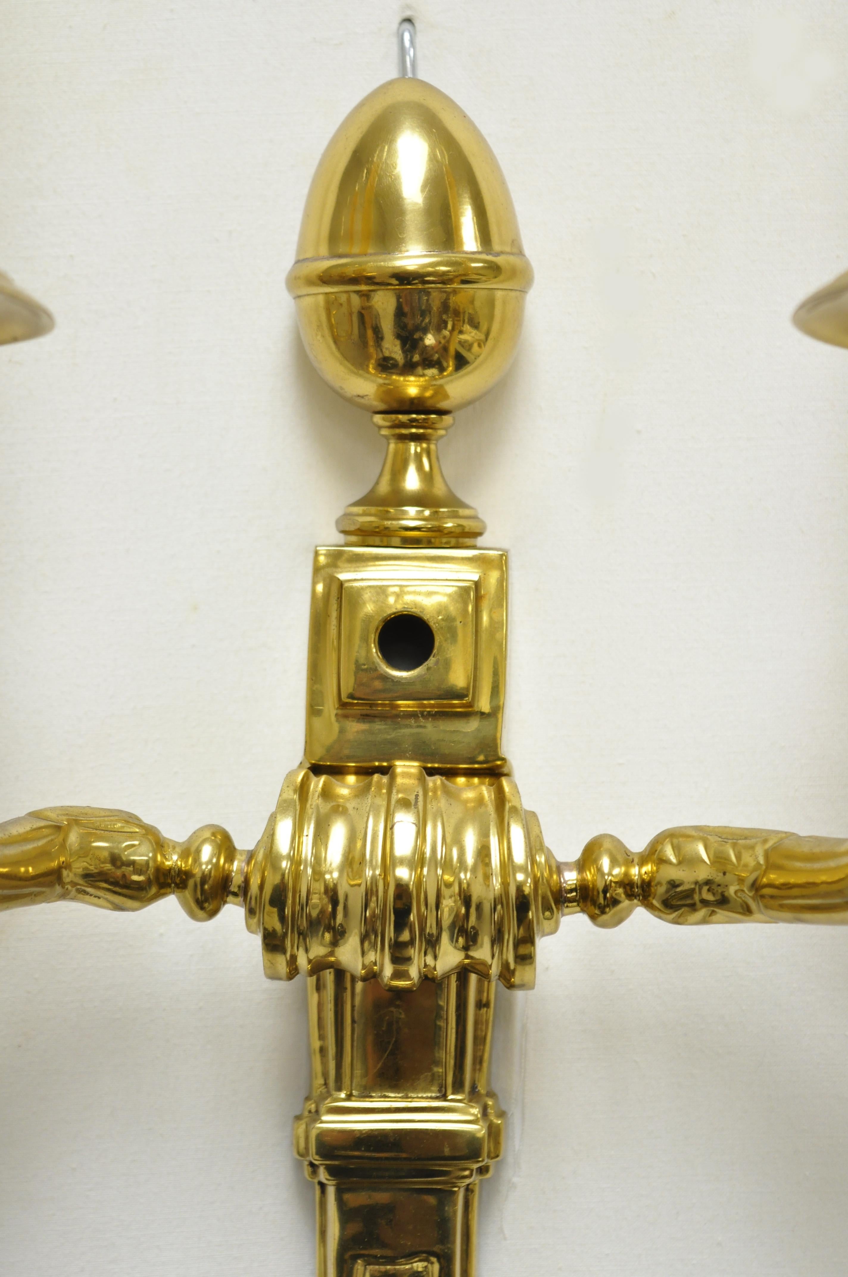 Vintage Solid Brass American Colonial Williamsburg Lighted Wall Sconces, Pair A In Good Condition In Philadelphia, PA