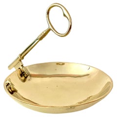 Vintage Solid Brass Bowl with Key Handle Virginia Metalcrafters