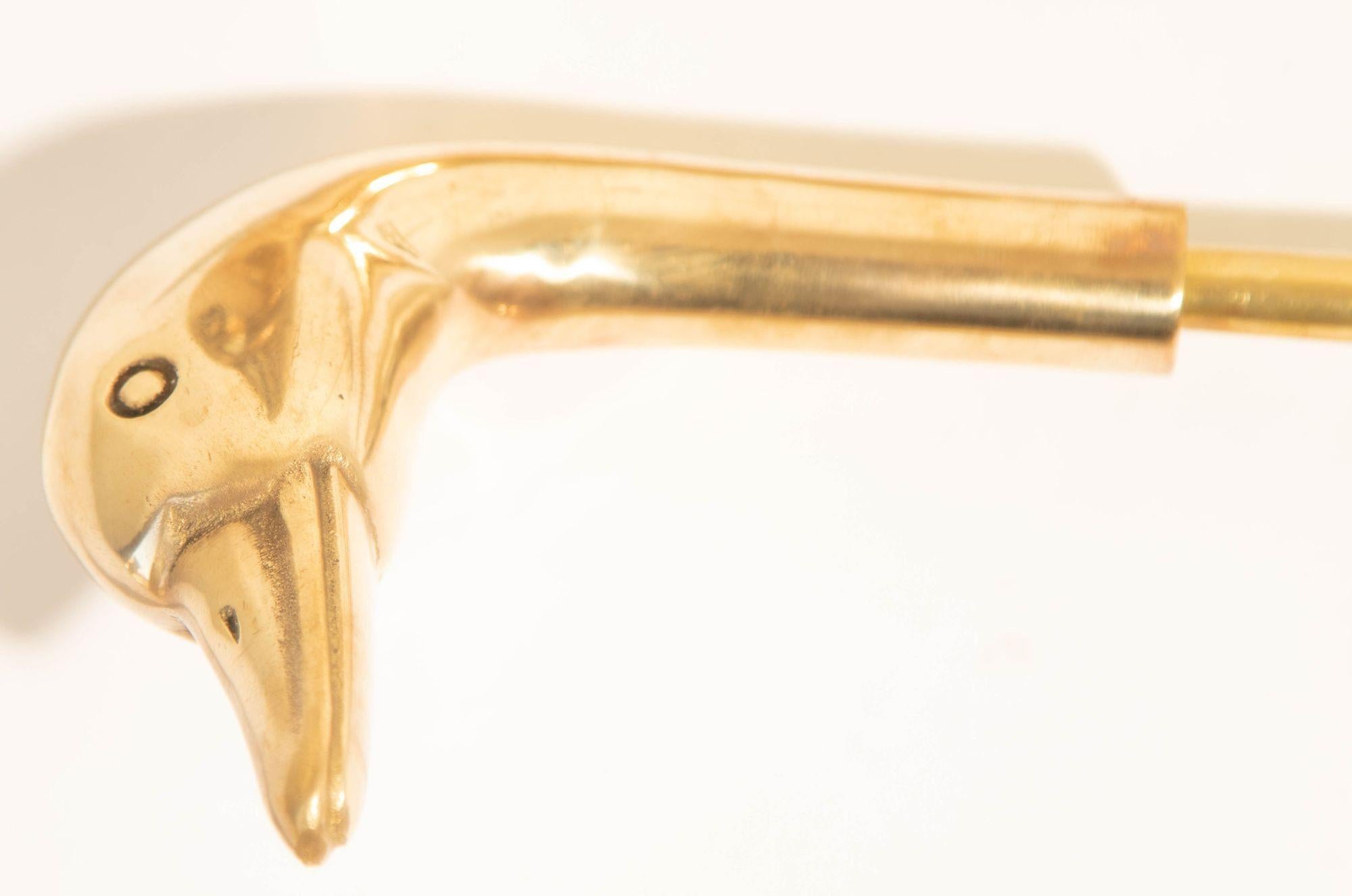 Attrezzi per caminetto in ottone massiccio vintage con teste di anatra Maison Jansen francese in vendita 7