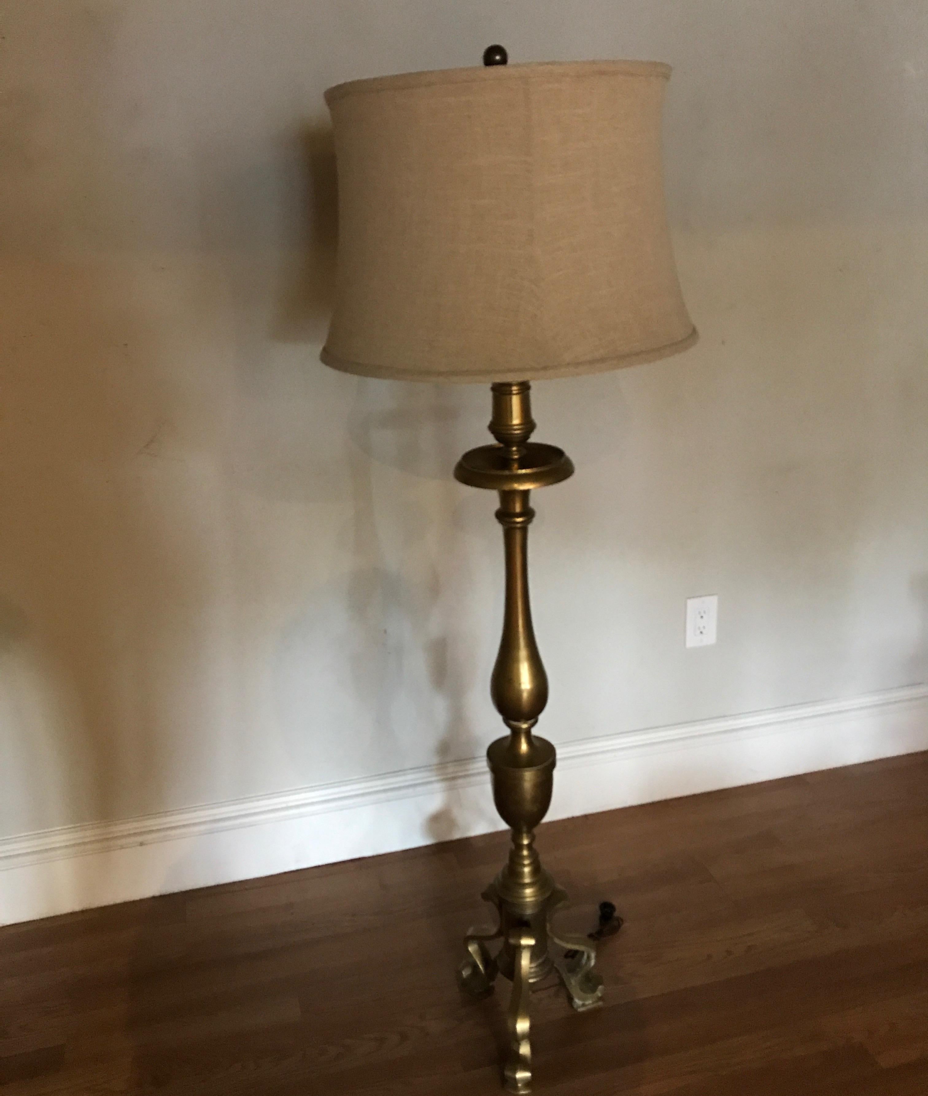 Vintage Solid Brass Floor Lamp by Chapman In Good Condition For Sale In West Palm Beach, FL