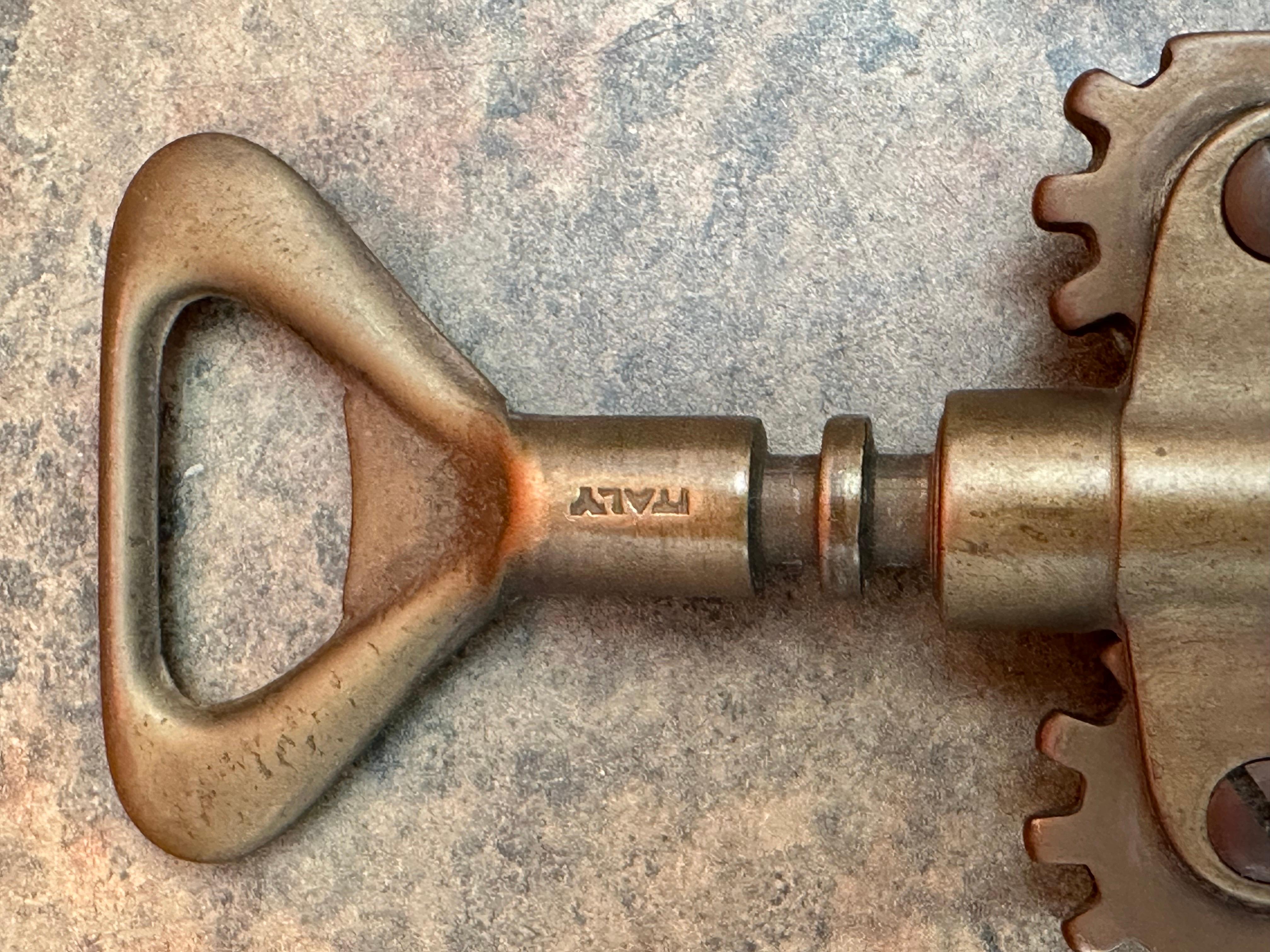 Vintage massivem Messing italienischen Korkenzieher Weinflaschenöffner, markiert Italien im Angebot 7