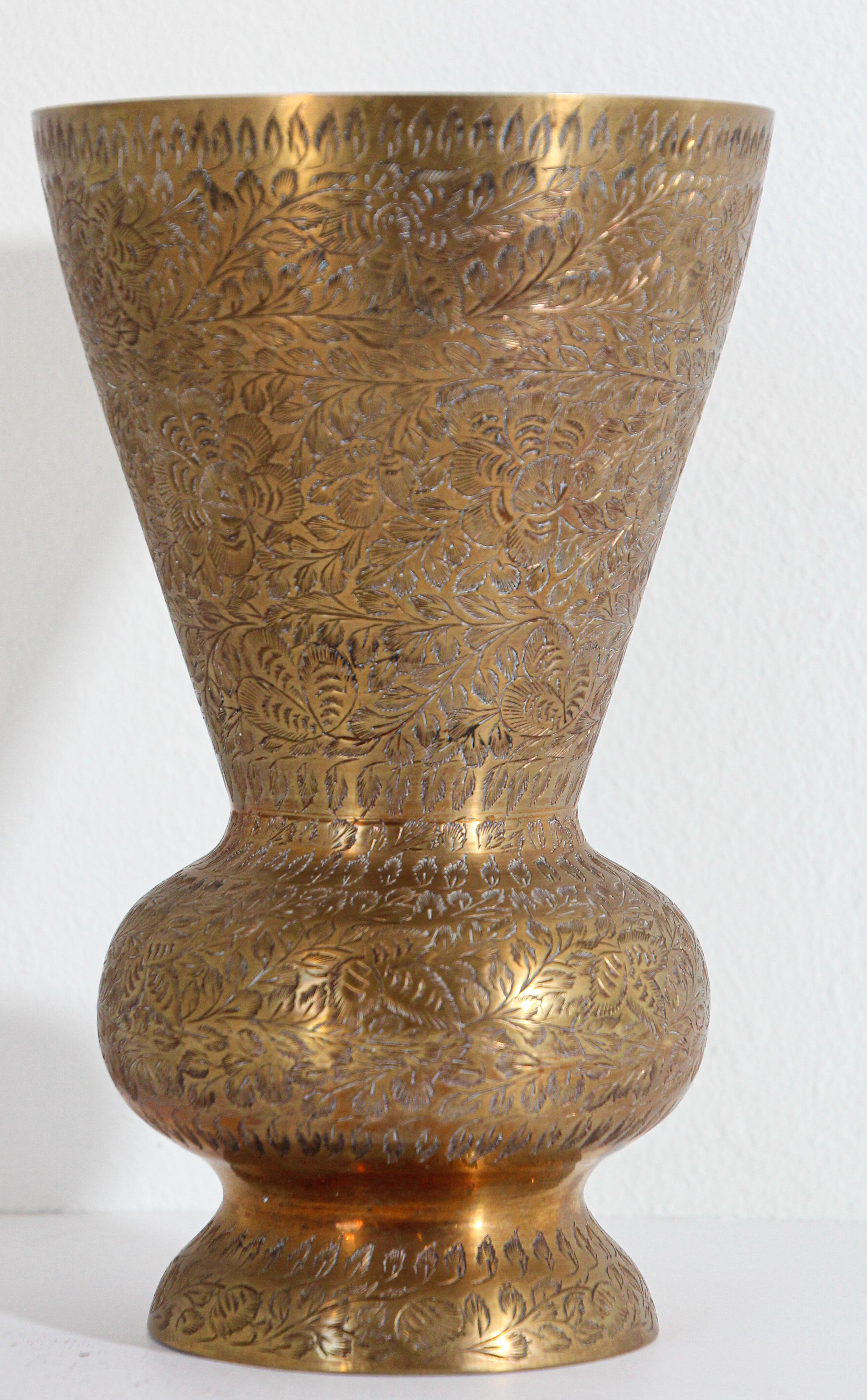 Vintage Solid Brass Vase from India In Good Condition In North Hollywood, CA