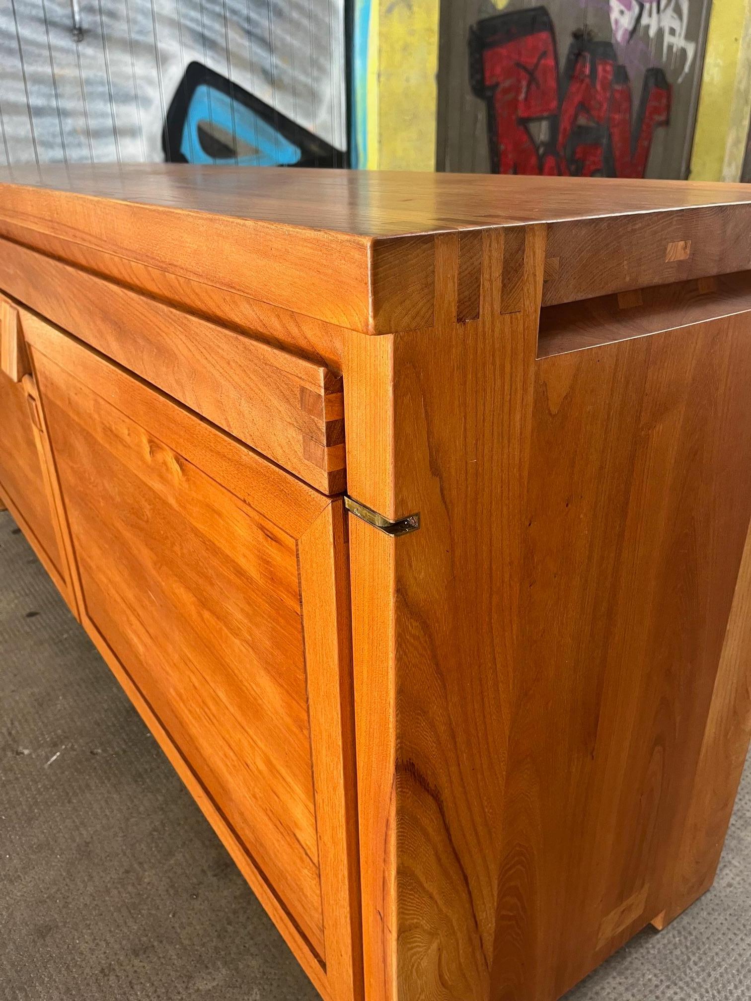 Vintage Solid Elm R08 Sideboard by Pierre Chapo, France ca. 1960s For Sale 13