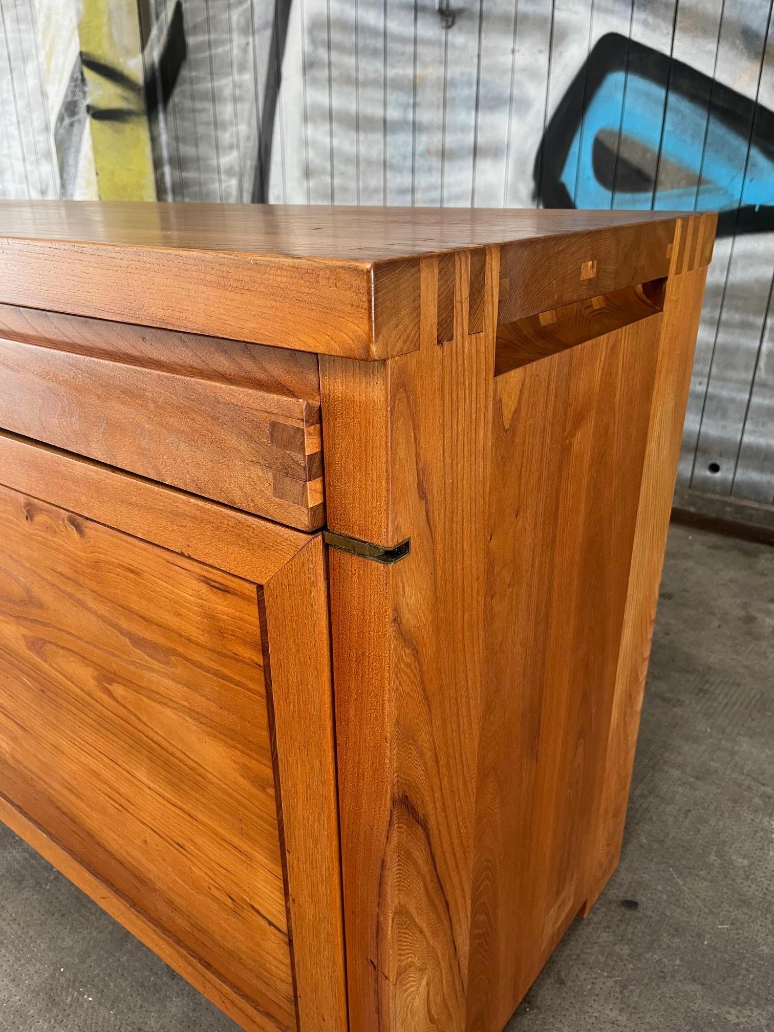 Mid-20th Century Vintage Solid Elm R08 Sideboard by Pierre Chapo, France ca. 1960s For Sale