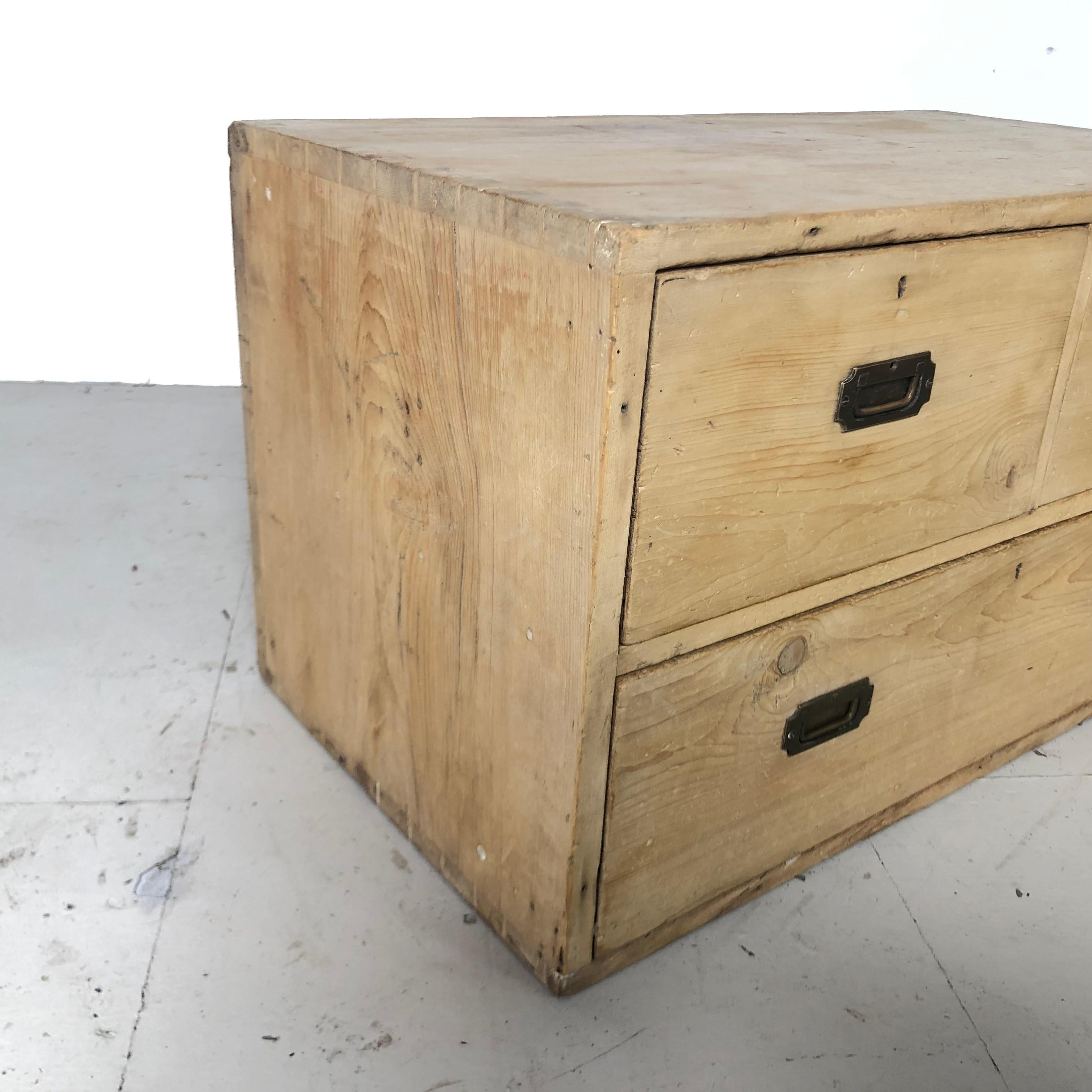 Vintage Solid Fronted Haberdashery Chest of Drawers In Good Condition In Lewes, East Sussex