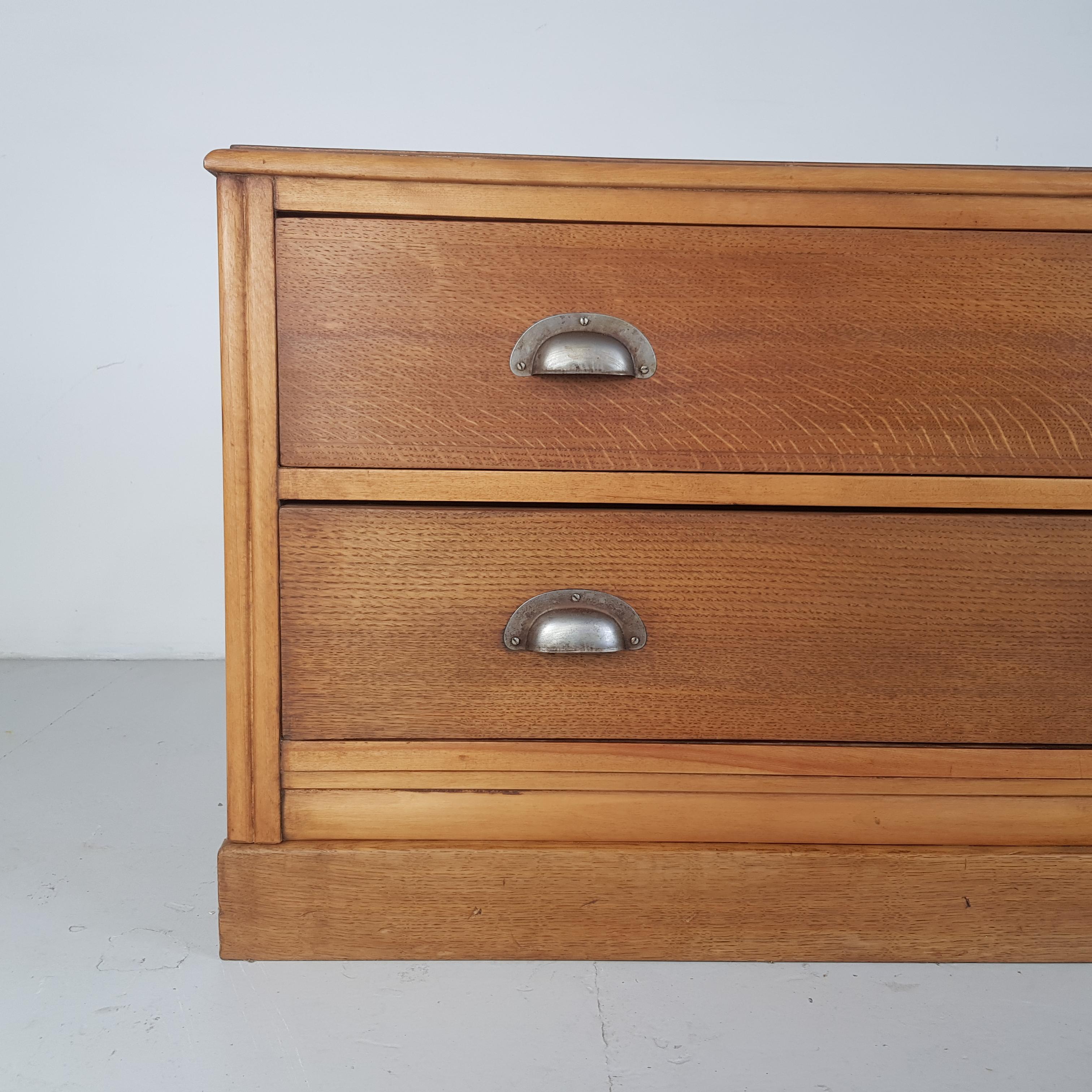 Vintage Solid Fronted Haberdashery Chest of Drawers In Good Condition For Sale In Lewes, East Sussex