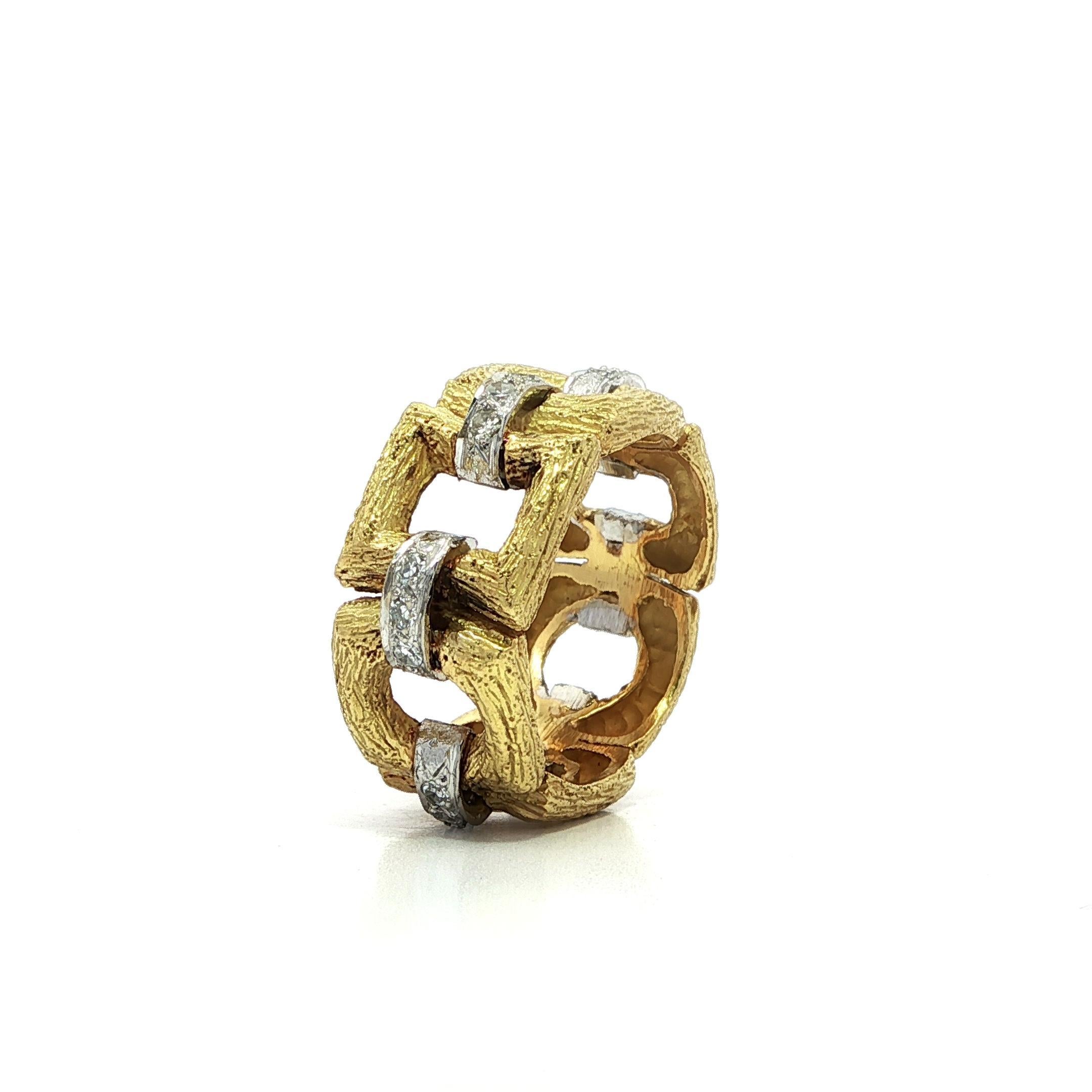 --Stein(e):--
(18) Natürliche echte Diamanten - Einzelschliff - Pave Set - schöne weiße Brillanten - 0,27ctw (ca.)

MATERIAL: Massives 17-18k Gelb- und Weißgold
Gesamtgewicht:  9,8 Gramm
Größe: 6.0 (Passt auf einen Finger, der Ring kann nicht