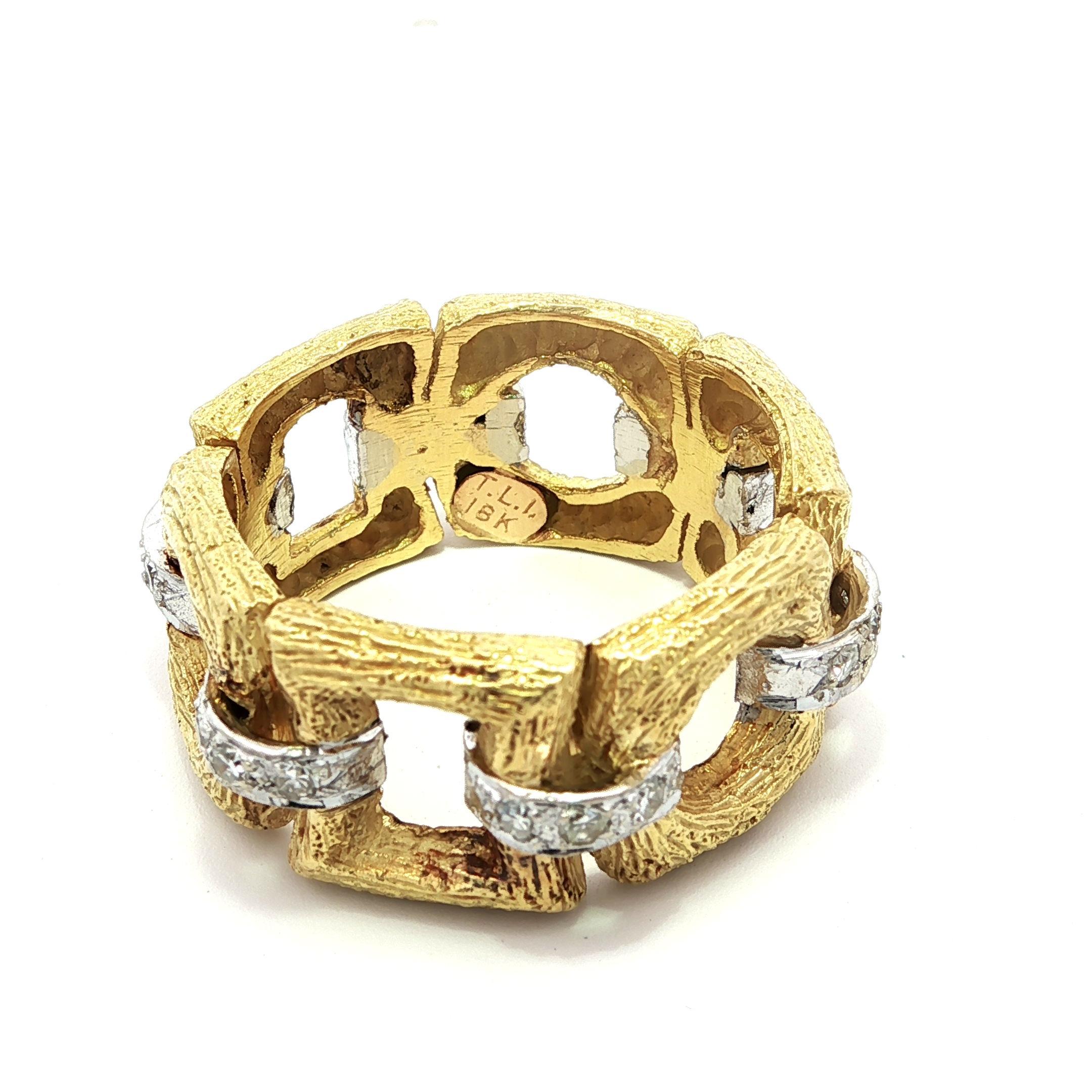 Vintage Solid Gold Diamond Buckle Bark texturiert Eternity Wide Band Ring Größe 6 im Angebot 3