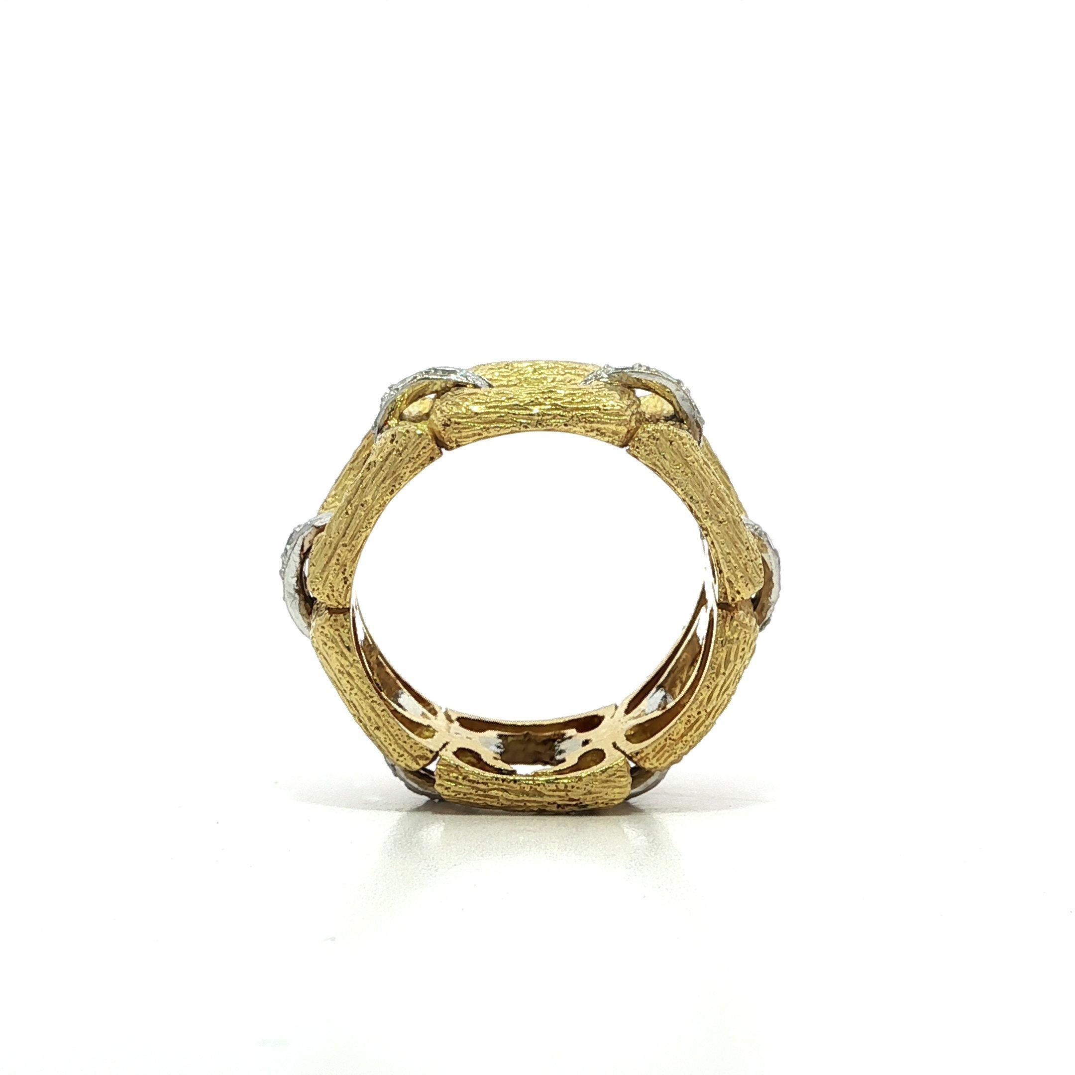 Vintage Solid Gold Diamond Buckle Bark texturiert Eternity Wide Band Ring Größe 6 im Angebot 4